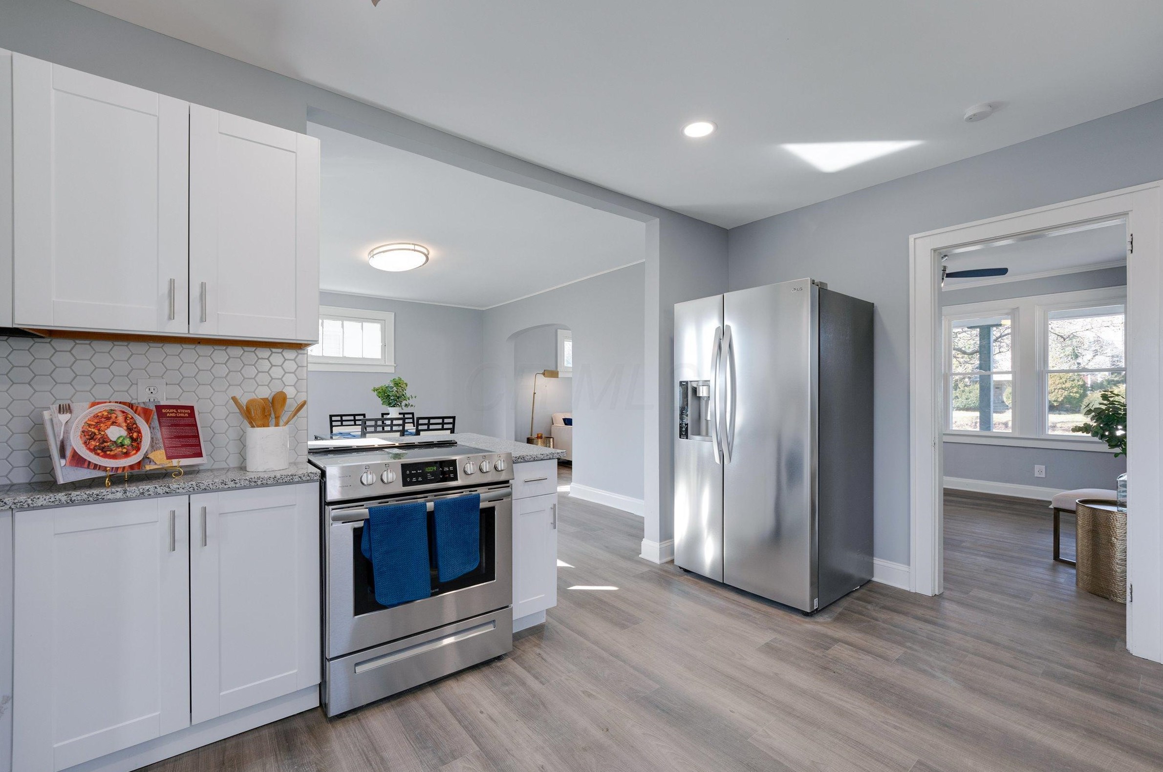 1004 Bulen Ave, Columbus OH 43206-1808 exterior