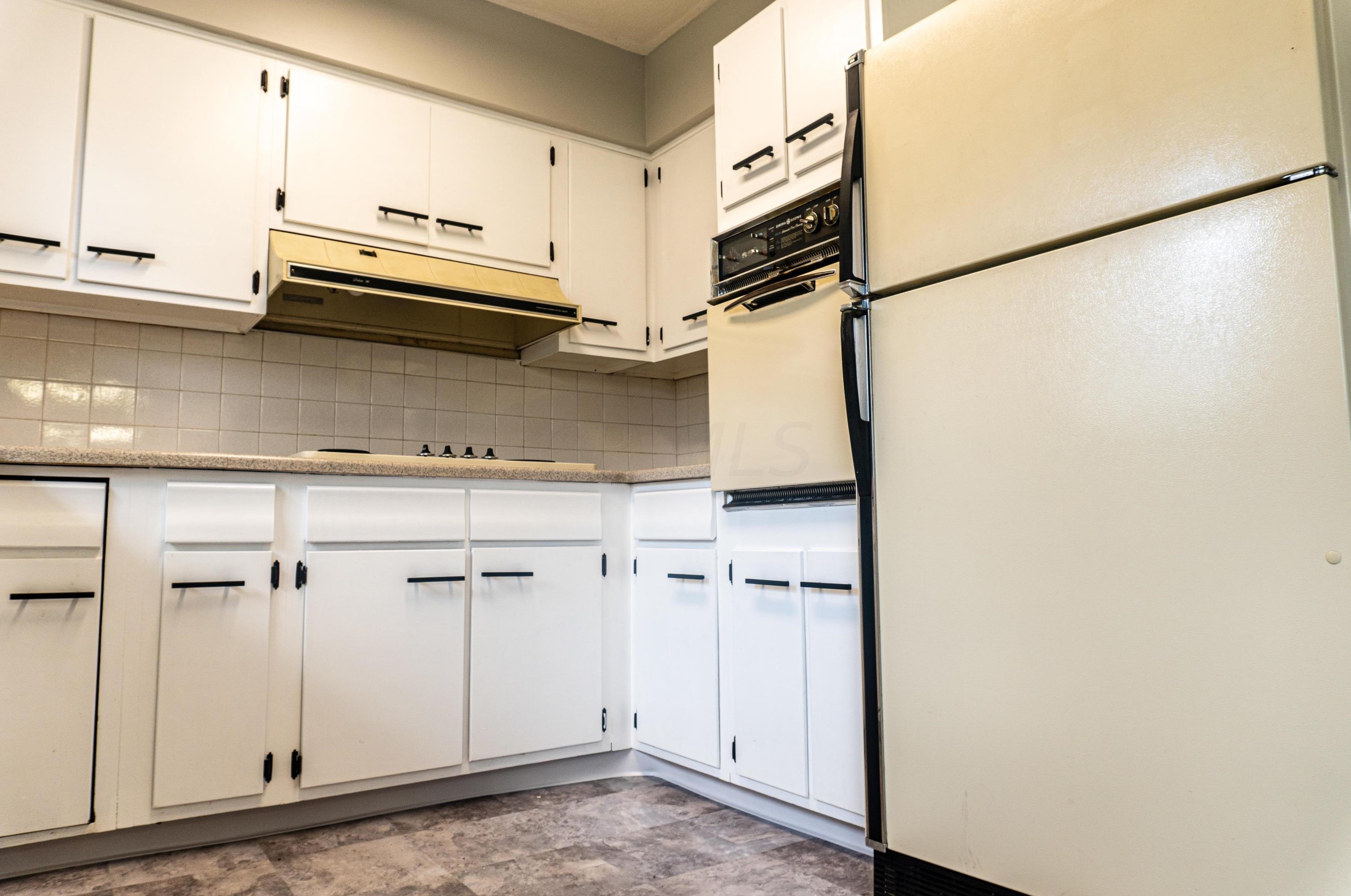 1781 Lattimer Dr, Columbus OH 43227-2570 exterior