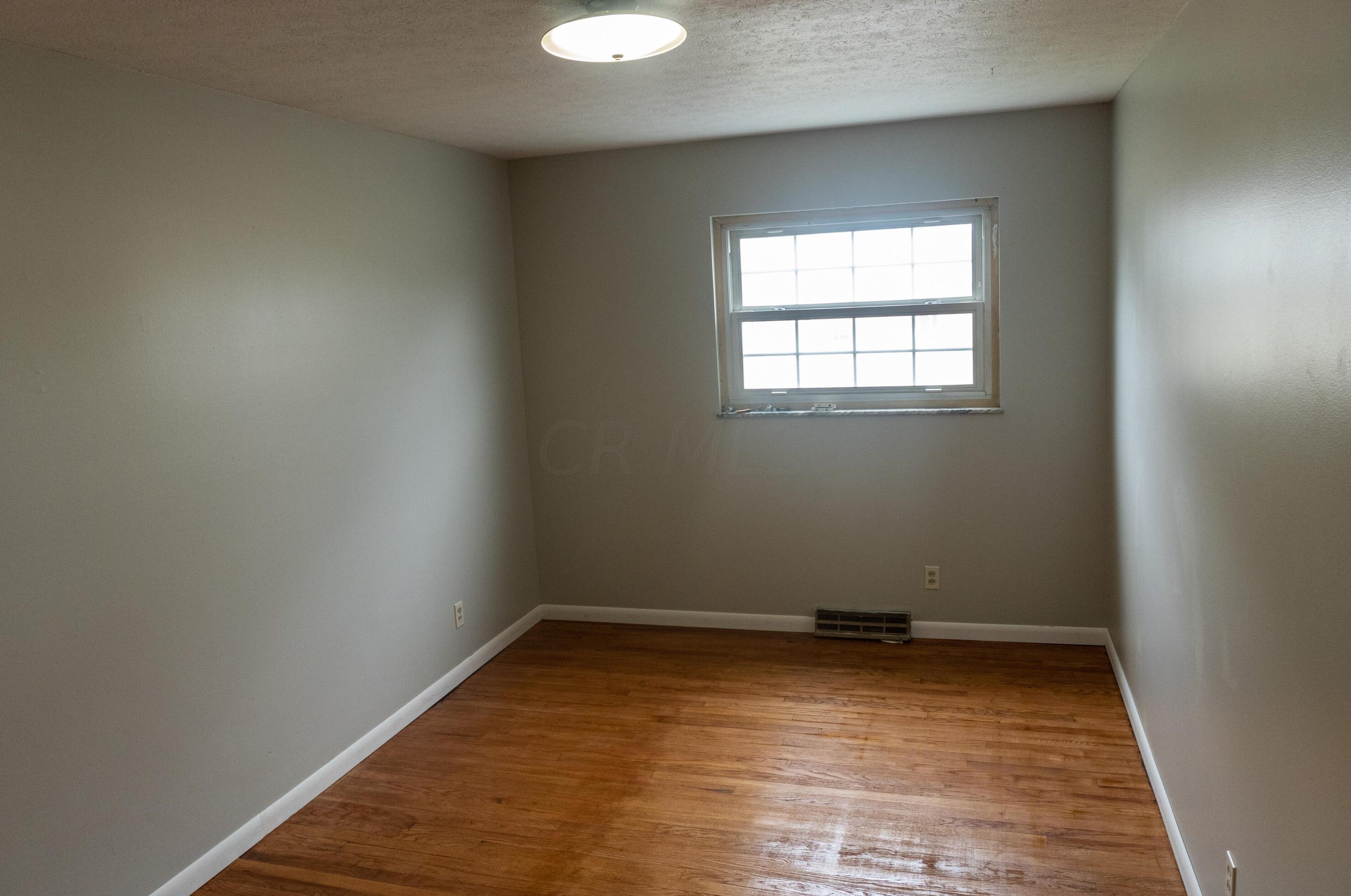 1781 Lattimer Dr, Columbus OH 43227-2570 exterior