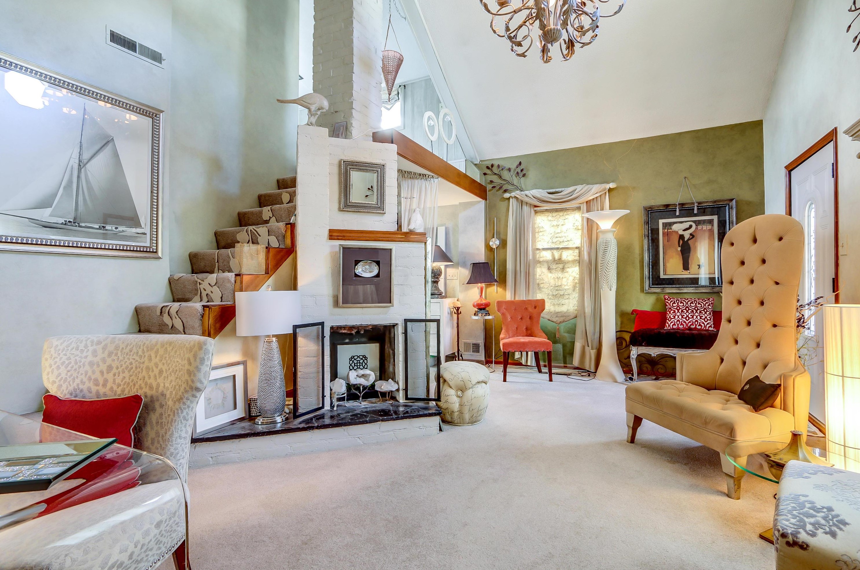 6206 Hutchinson St, Columbus OH 43085-2800 exterior