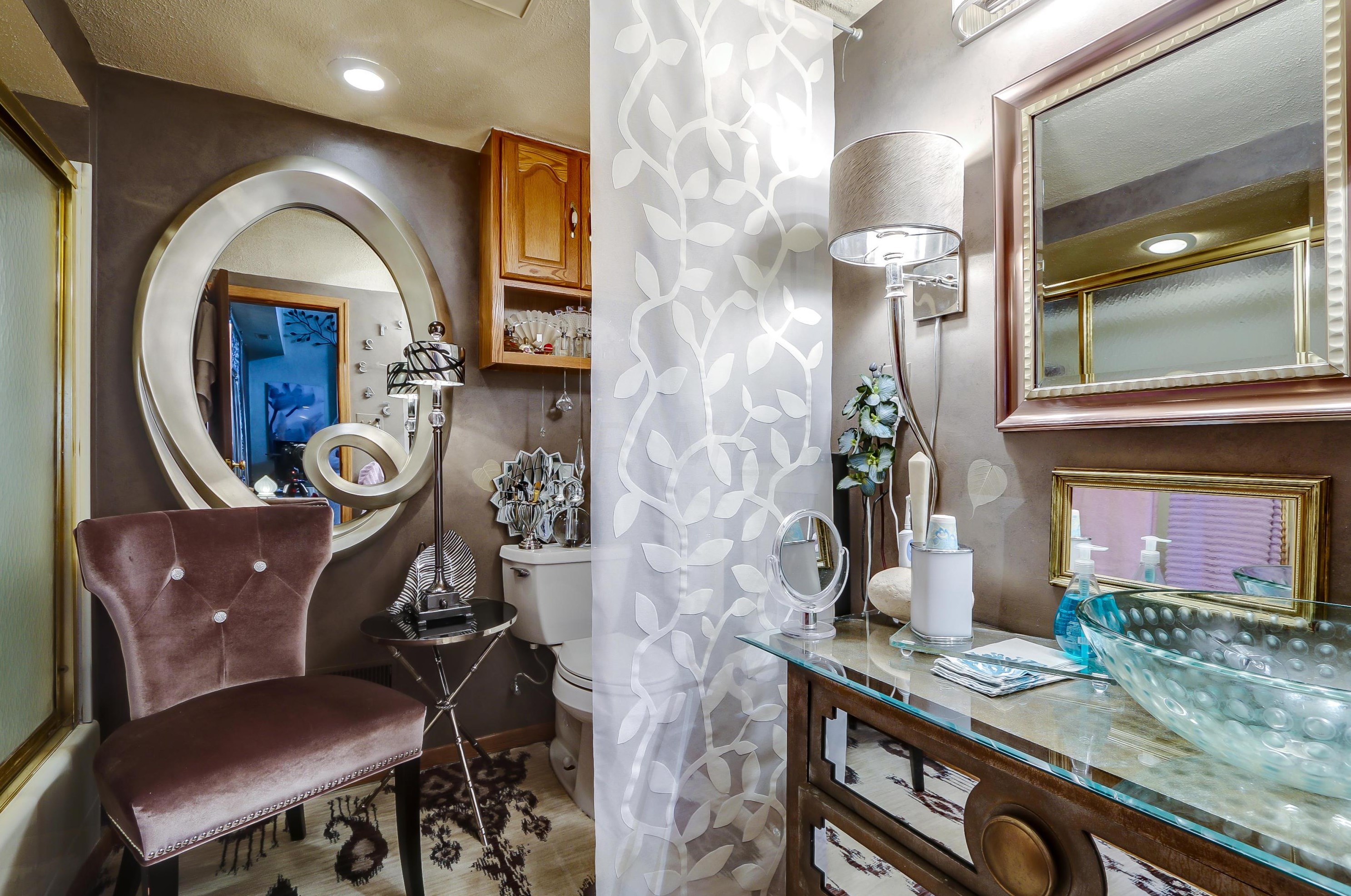 6206 Hutchinson St, Columbus OH 43085-2800 exterior