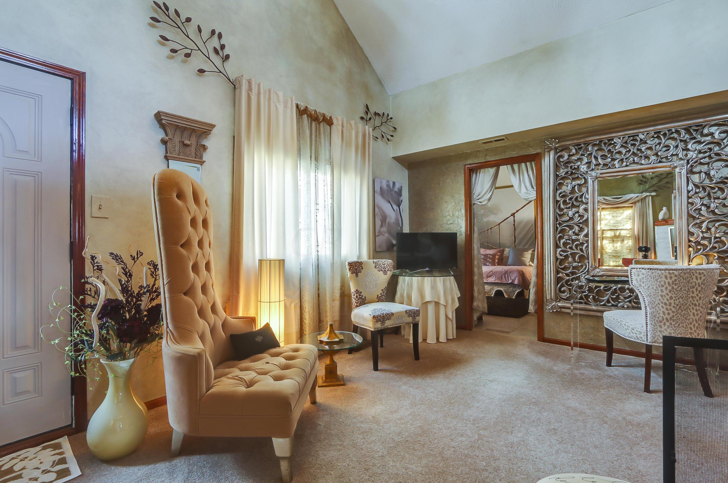 6206 Hutchinson St, Columbus OH 43085-2800 exterior