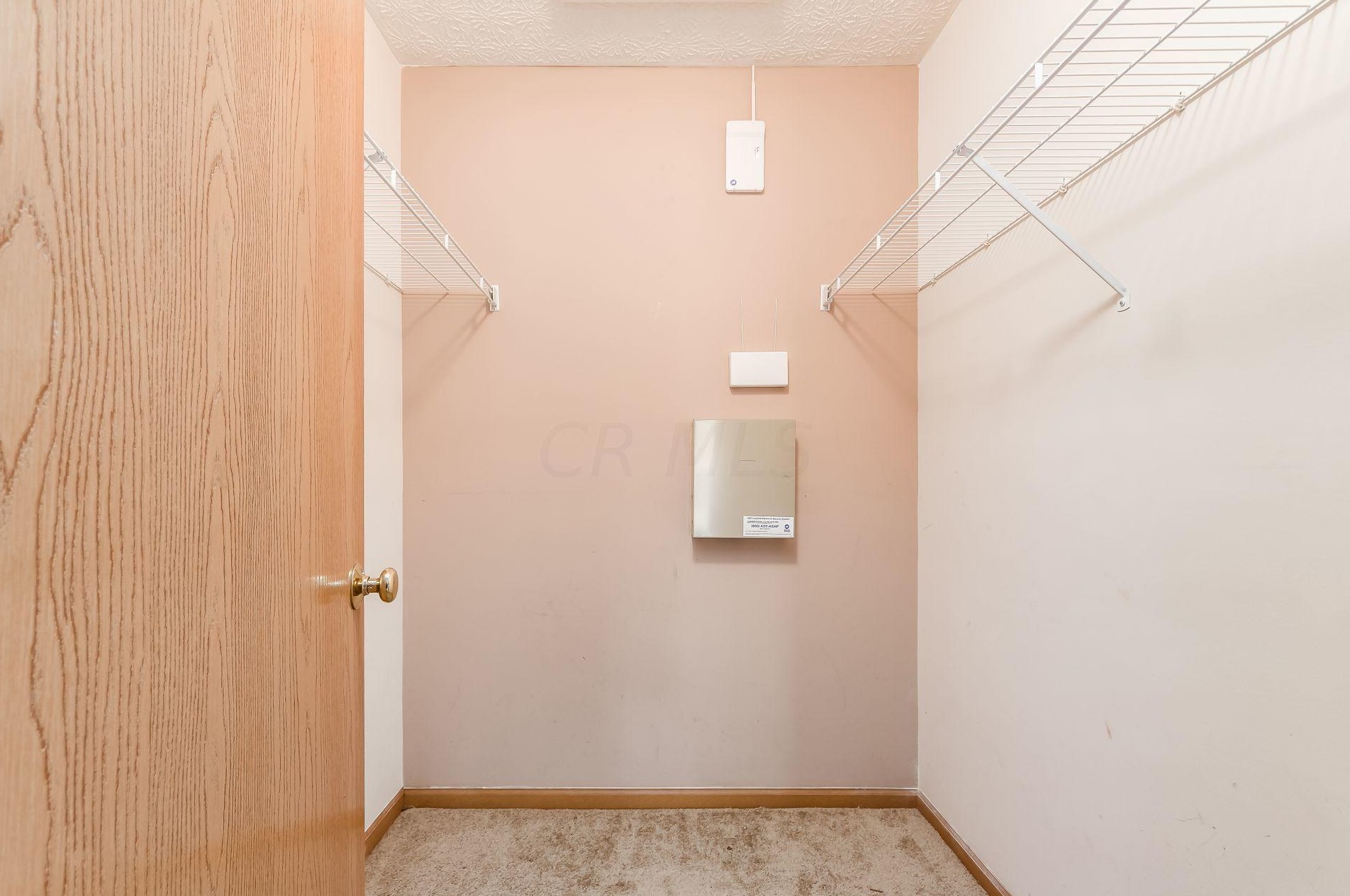 2272 Northtowne Pl, Columbus OH 43229-6690 exterior