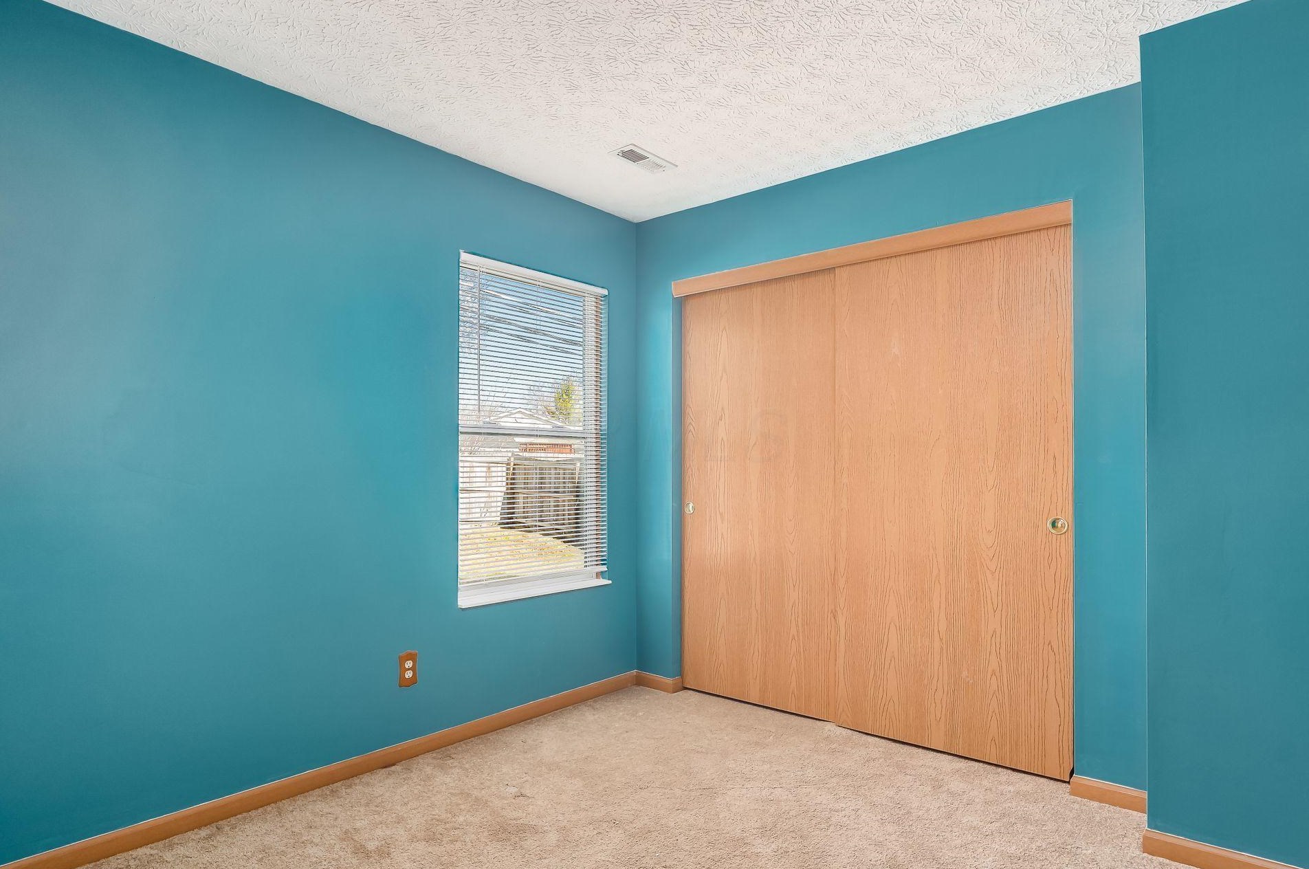 2272 Northtowne Pl, Columbus OH 43229-6690 exterior