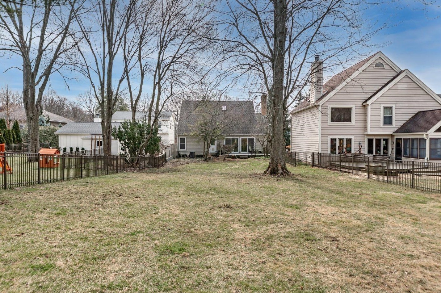 226 Dublin Granville Rd, Columbus OH 43085-3185 exterior