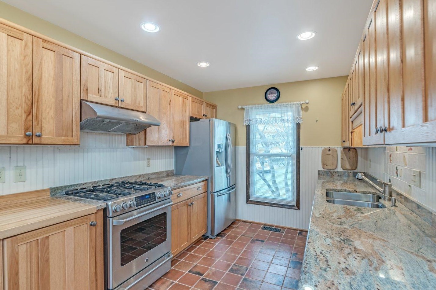 226 Dublin Granville Rd, Columbus OH 43085-3185 exterior