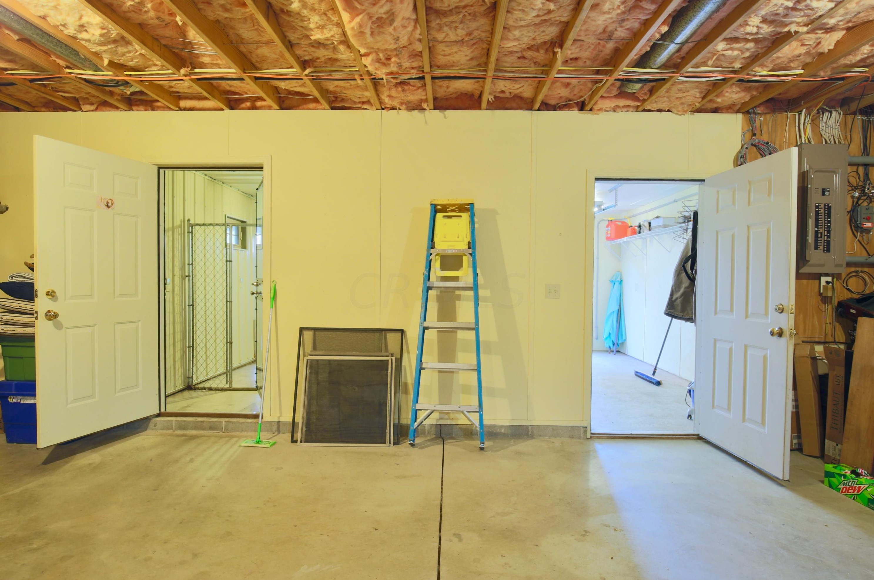 1400 Pine Crest Dr, Lancaster OH 43130-7731 exterior