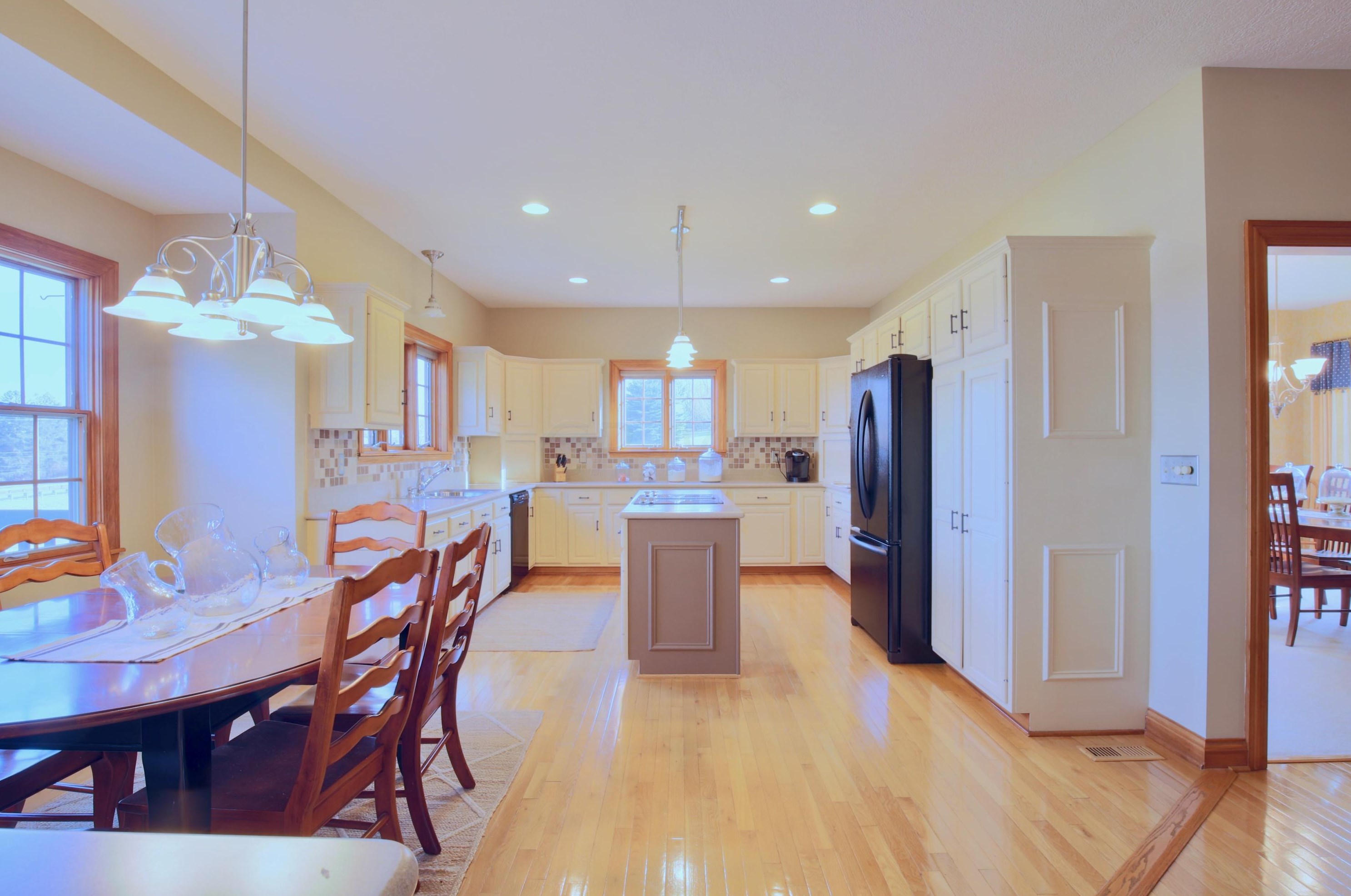 1400 Pine Crest Dr, Lancaster OH 43130-7731 exterior