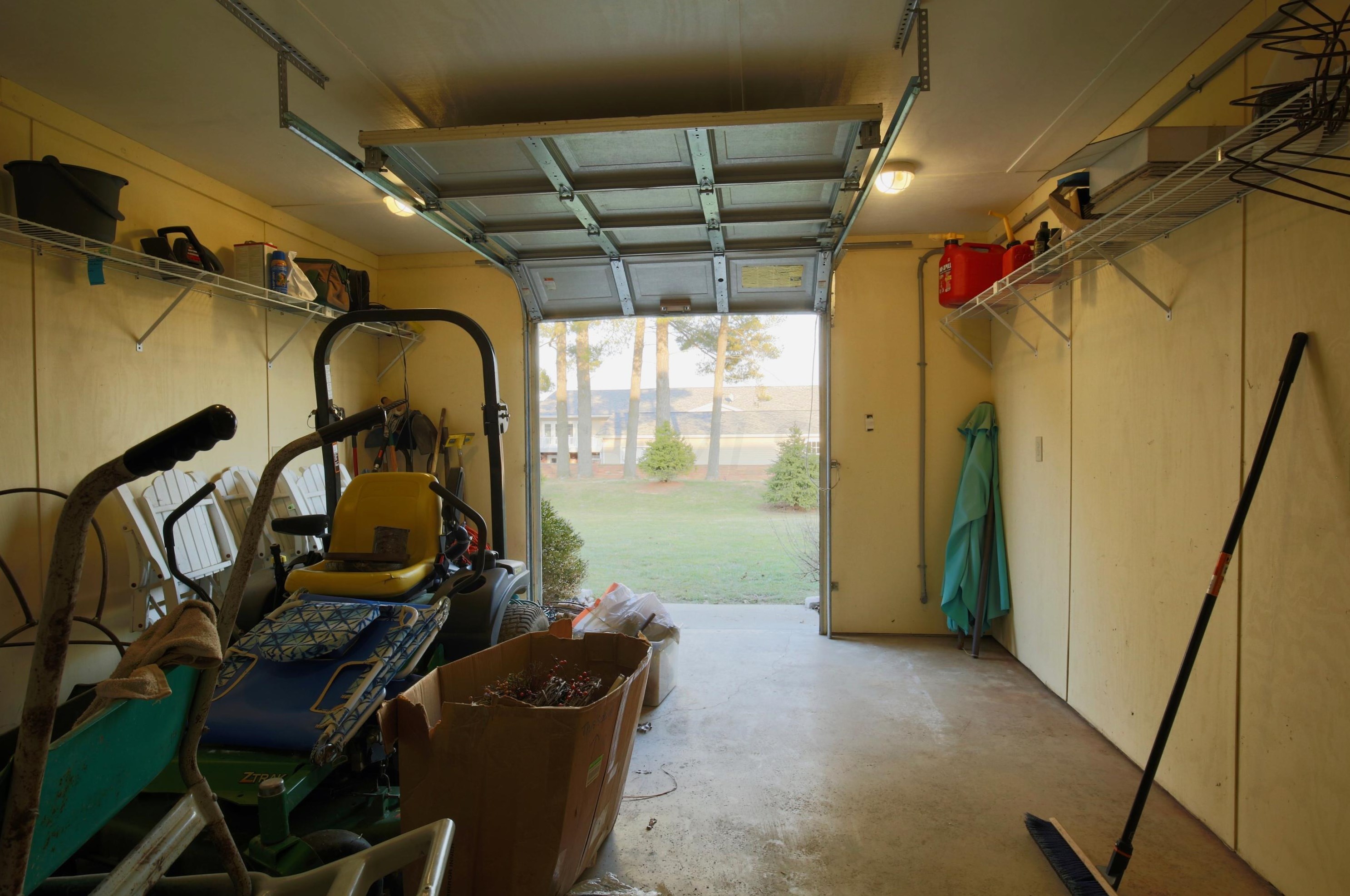 1400 Pine Crest Dr, Lancaster OH 43130-7731 exterior