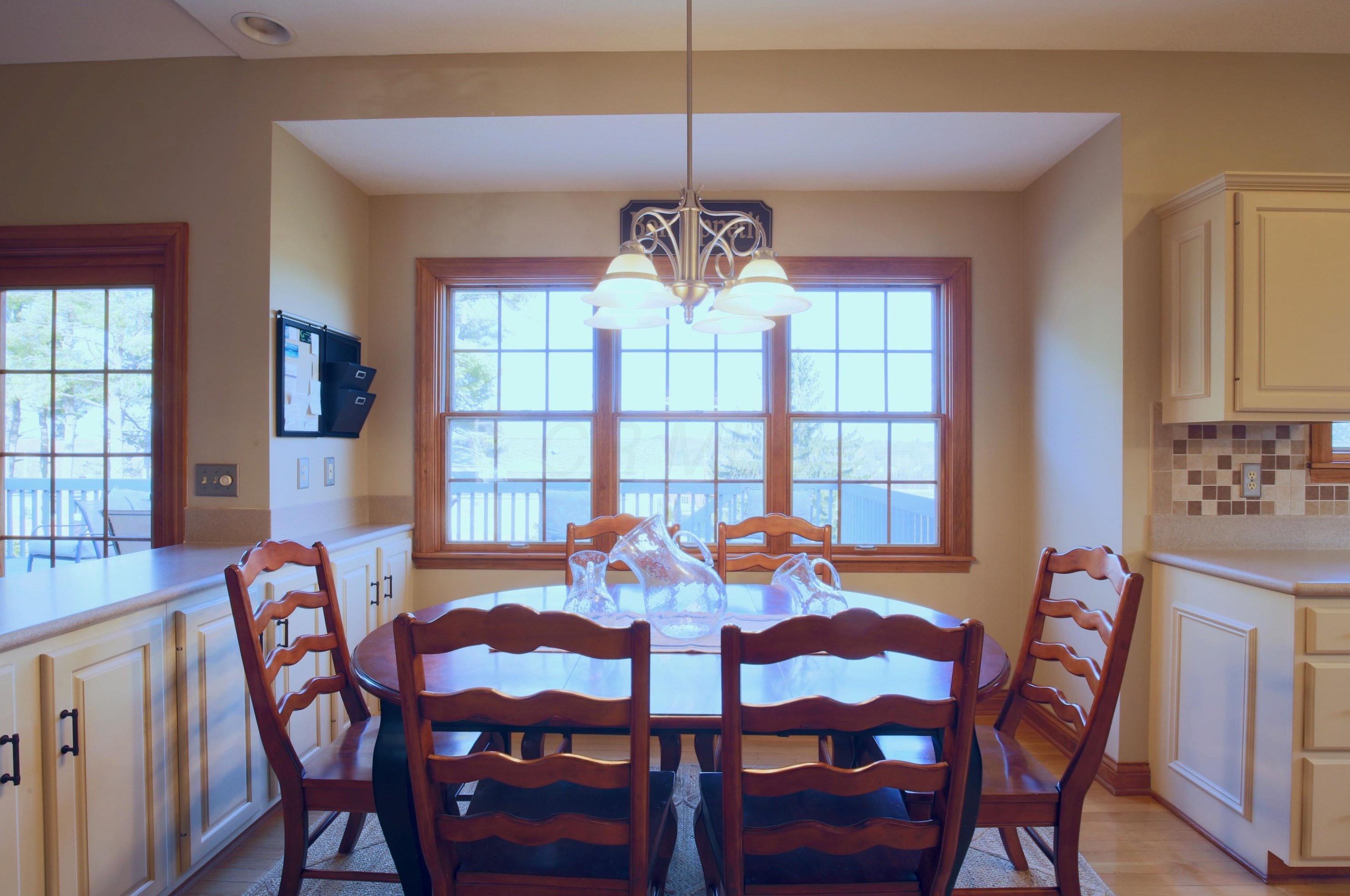 1400 Pine Crest Dr, Lancaster OH 43130-7731 exterior