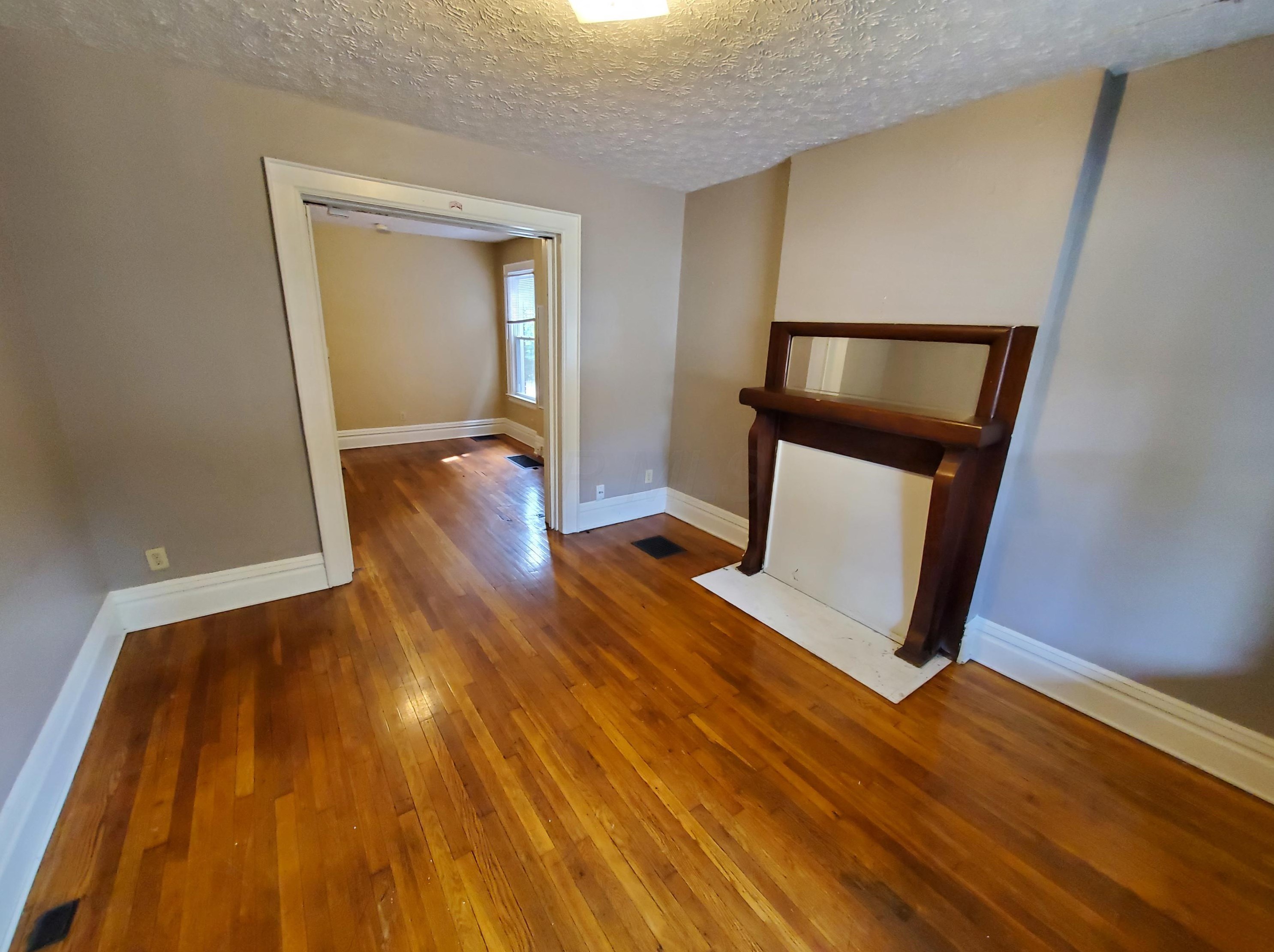 397 Chittenden Ave, Columbus OH 43201-4147 exterior