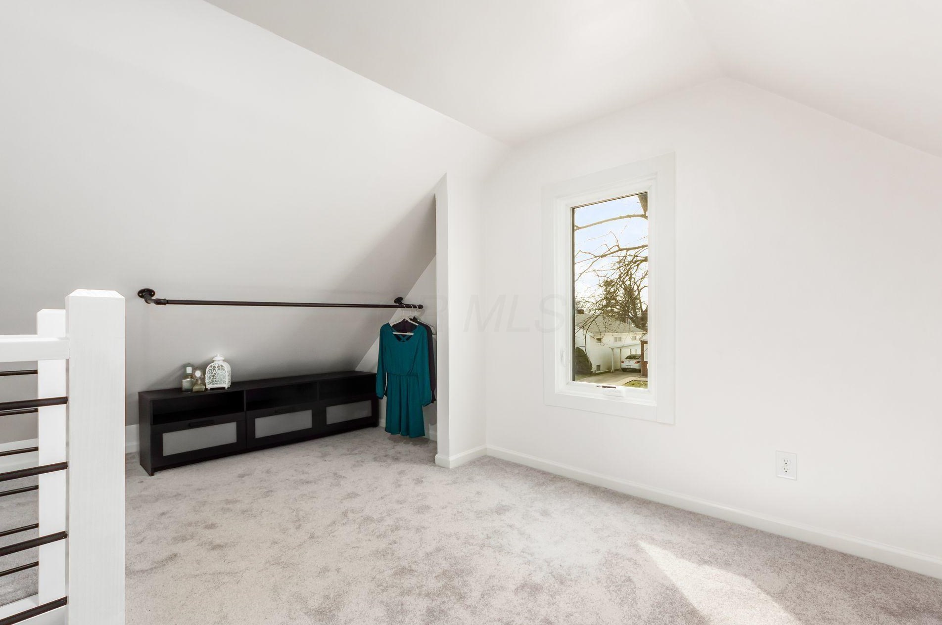 92 Kanawha Ave, Columbus OH 43214-1208 exterior