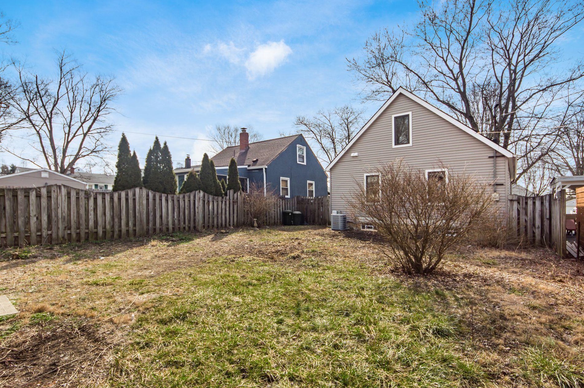 92 Kanawha Ave, Columbus OH 43214-1208 exterior