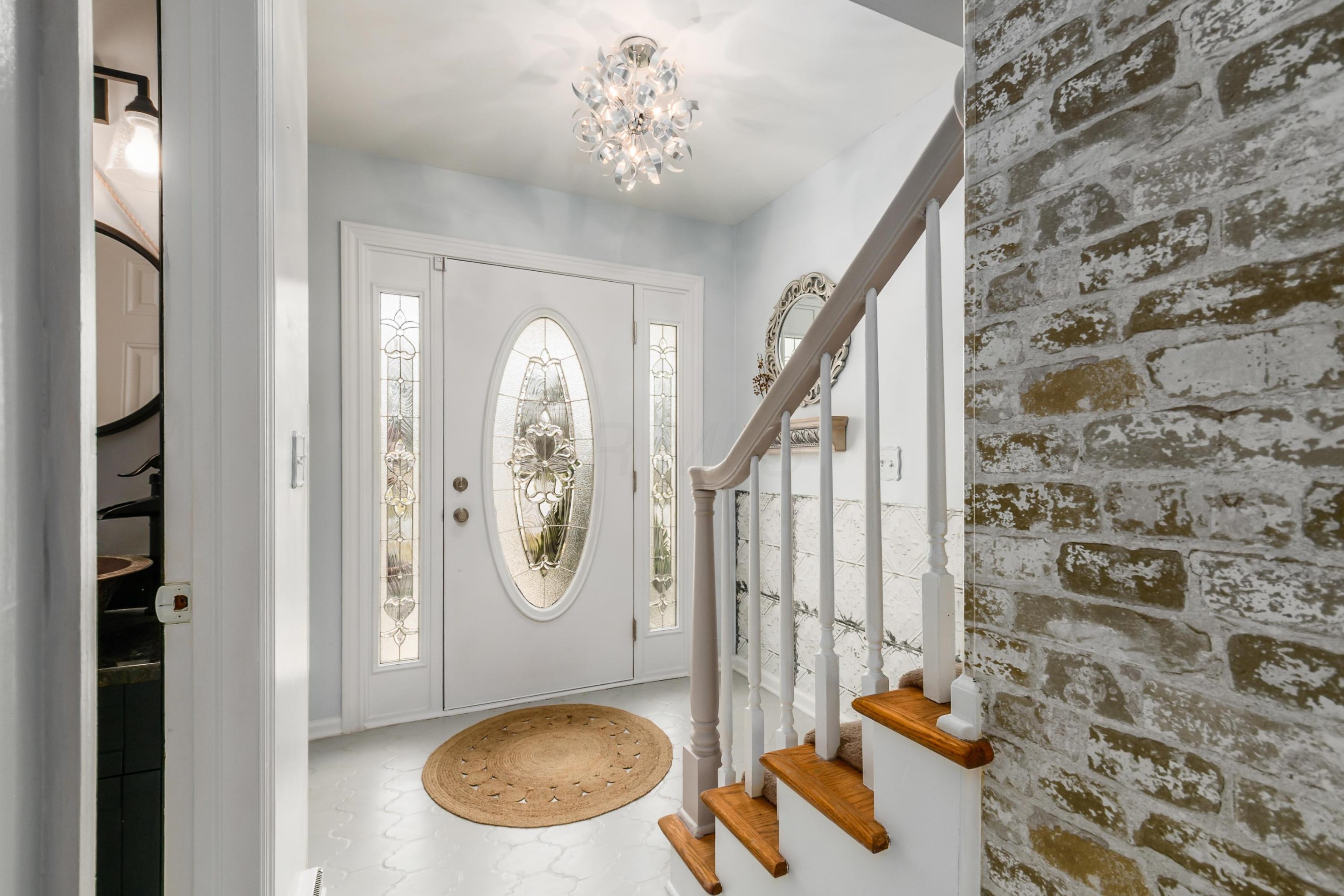 1358 Reymond Rd, Columbus OH exterior