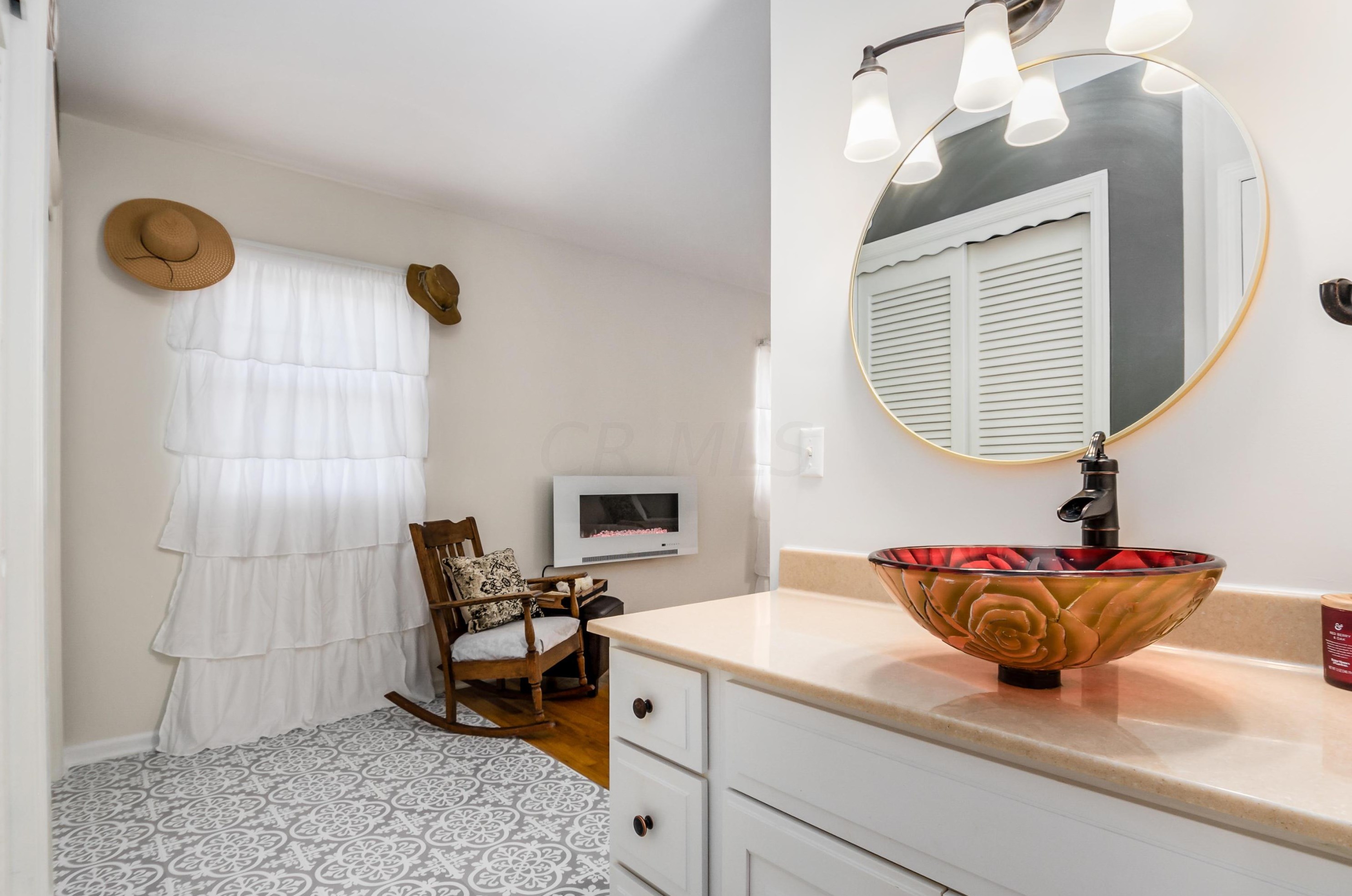 1358 Reymond Rd, Columbus OH exterior