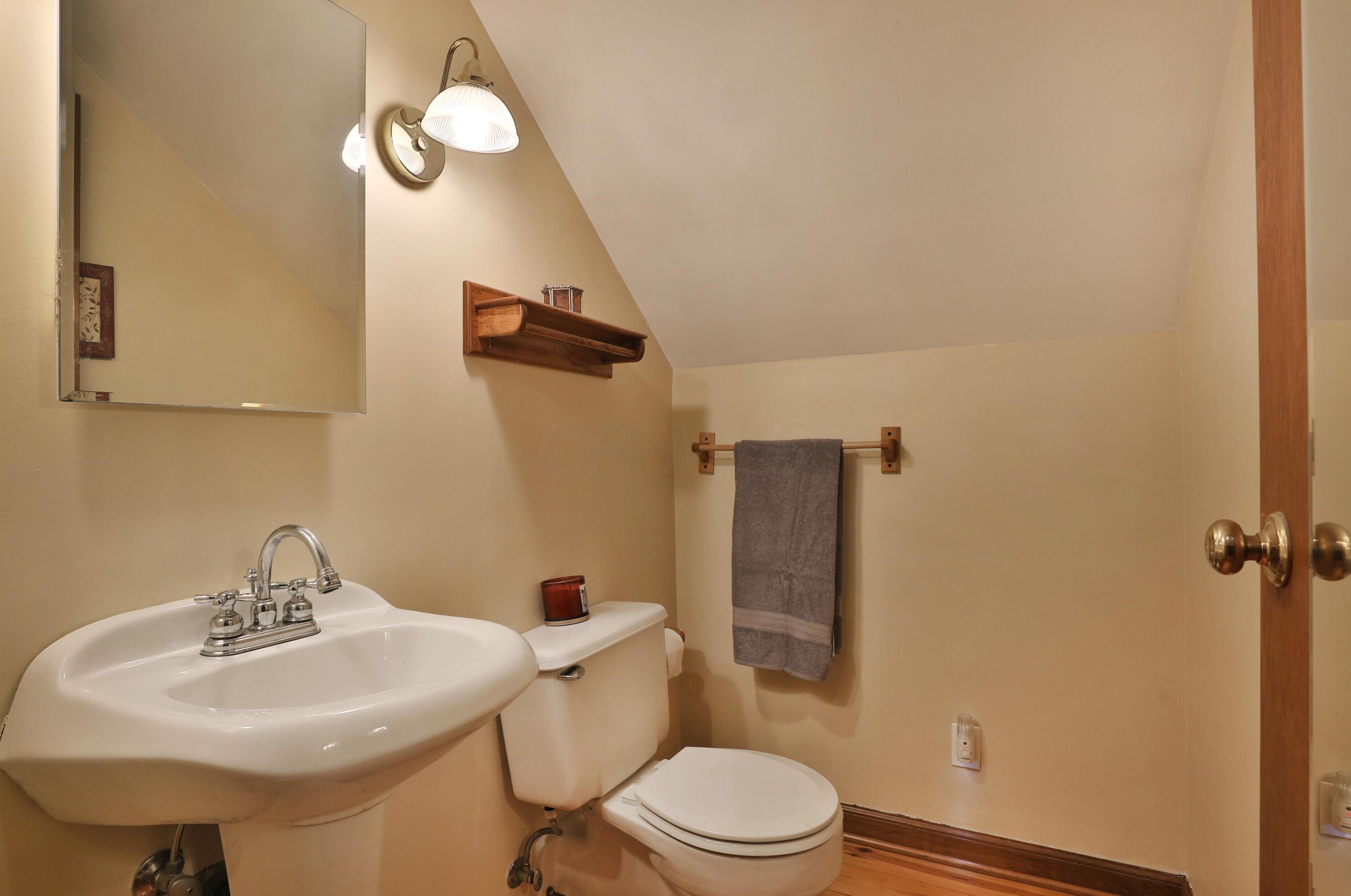 387 Blenheim Rd, Columbus OH 43214-3219 exterior