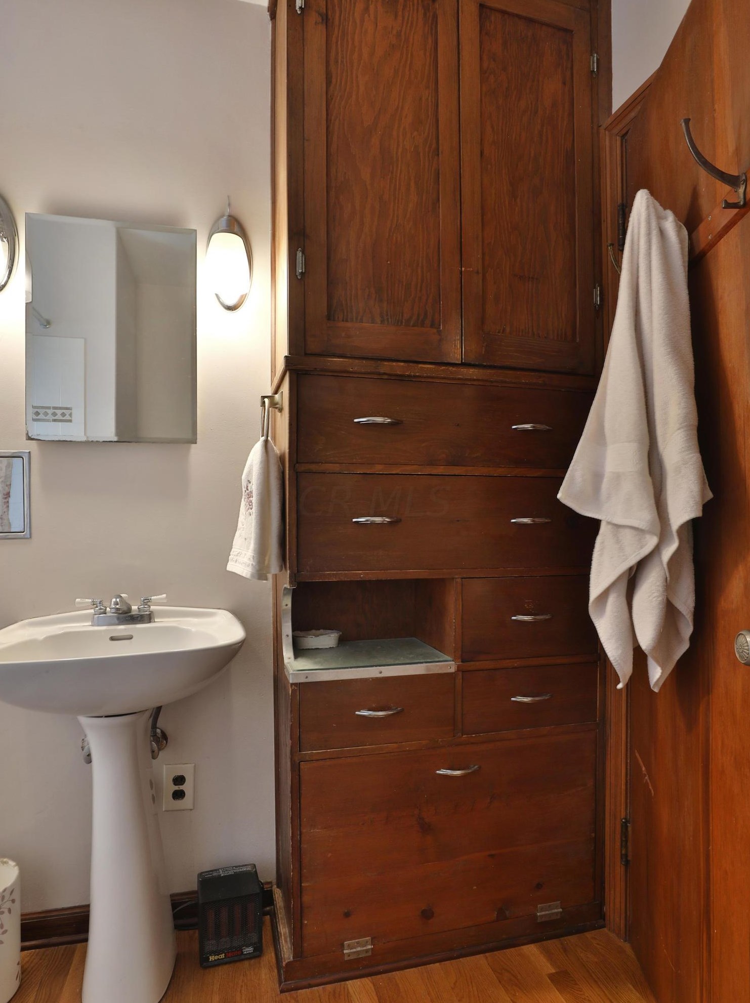 387 Blenheim Rd, Columbus OH 43214-3219 exterior