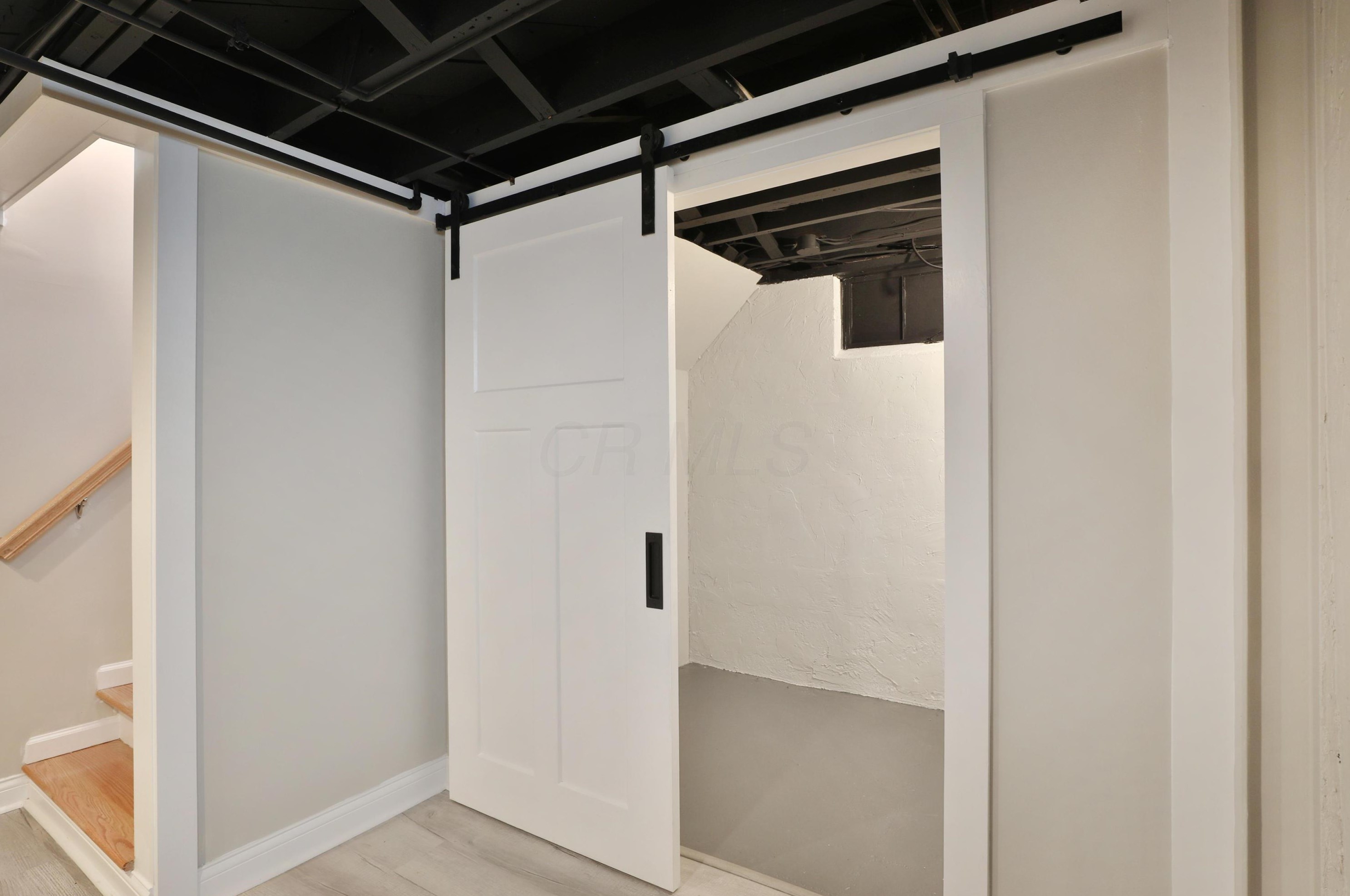 251 Jeffrey Pl, Columbus OH 43214-1706 exterior