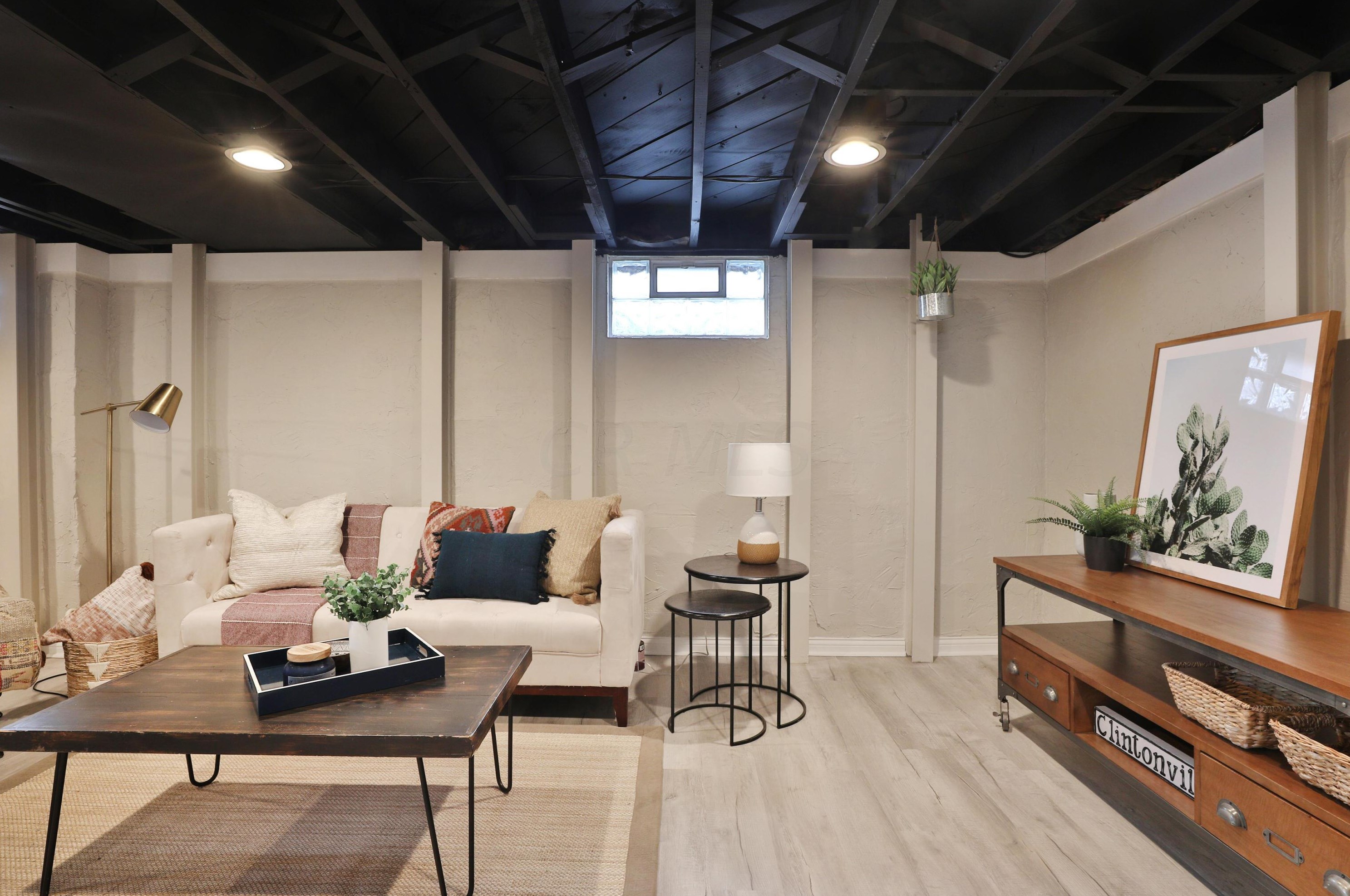 251 Jeffrey Pl, Columbus OH 43214-1706 exterior