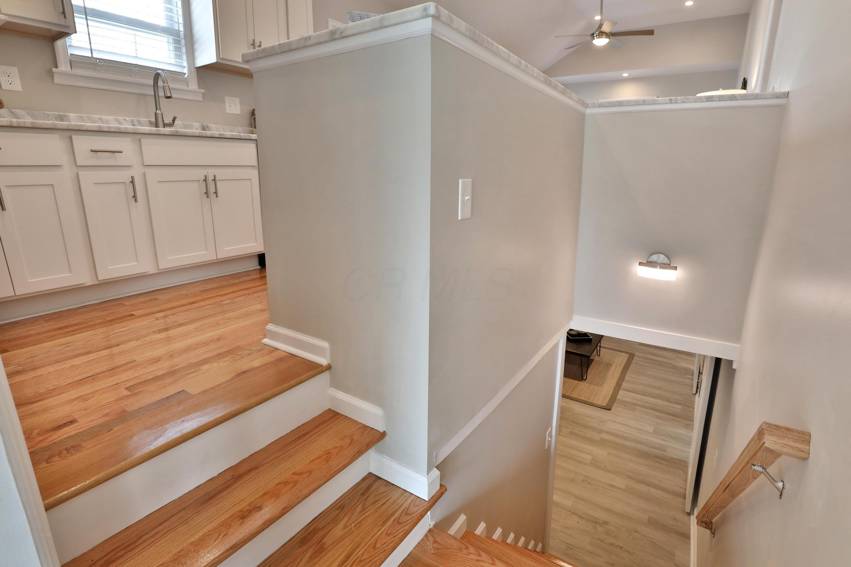 251 Jeffrey Pl, Columbus OH 43214-1706 exterior