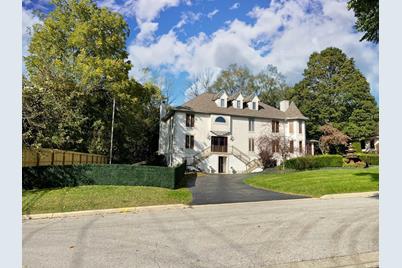2820 River Park Drive - Photo 1