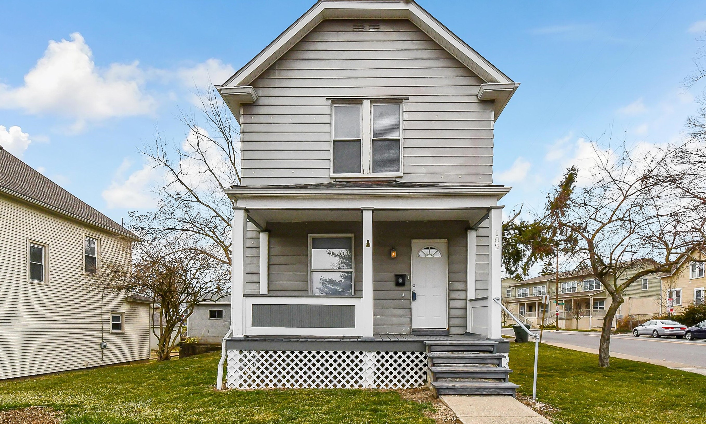 102 Blake Ave, Columbus OH 43202-2908 exterior