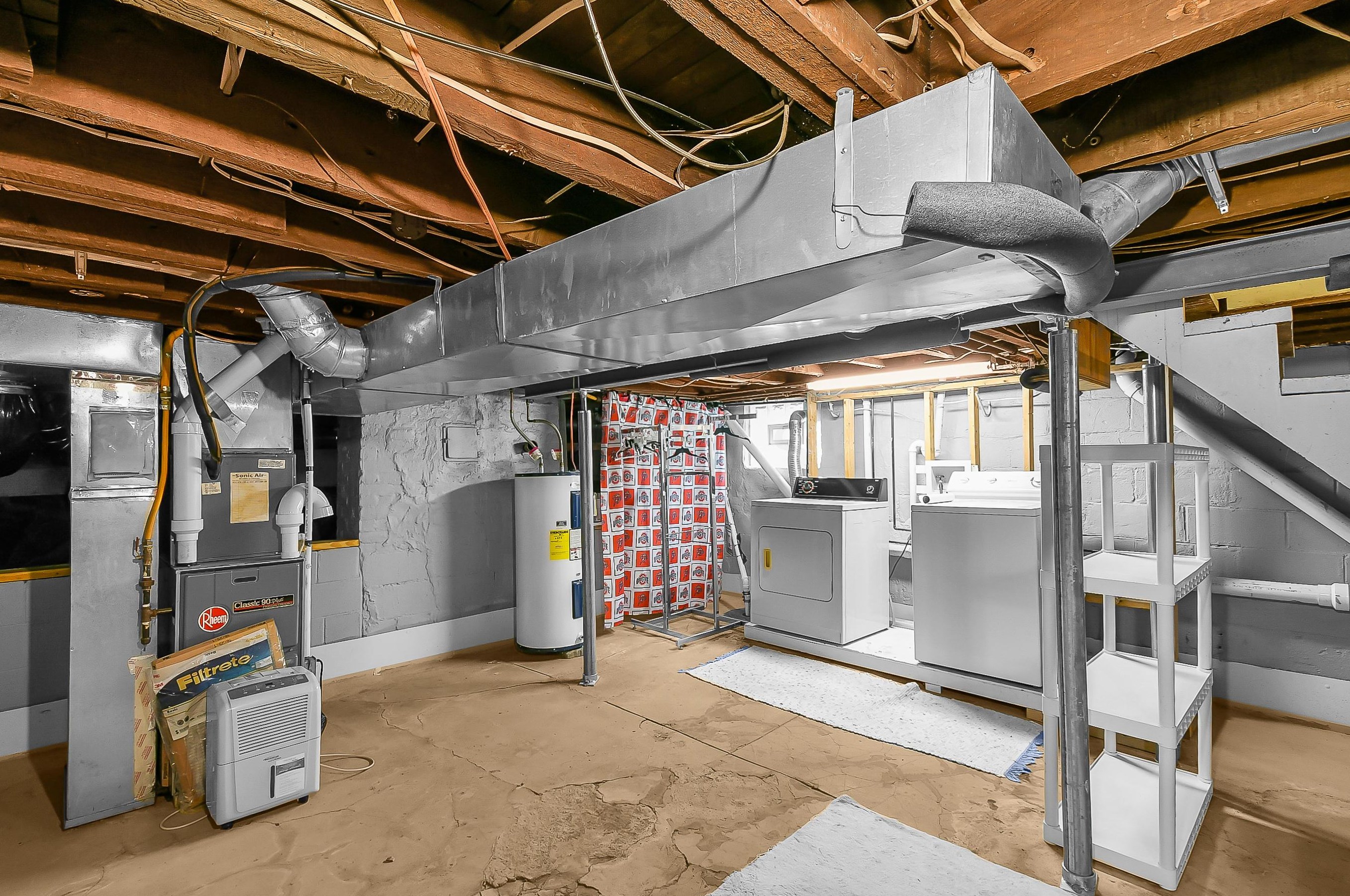 102 Blake Ave, Columbus OH 43202-2908 exterior