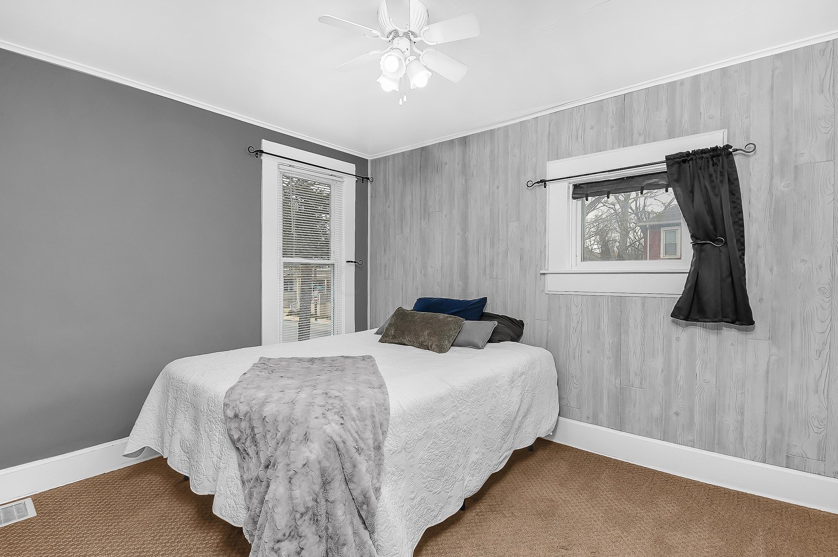 102 Blake Ave, Columbus OH 43202-2908 exterior