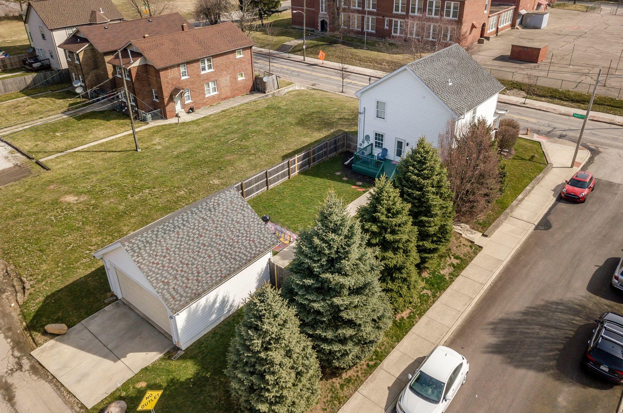 437 Taylor Ave, Columbus OH 43203-1227 exterior