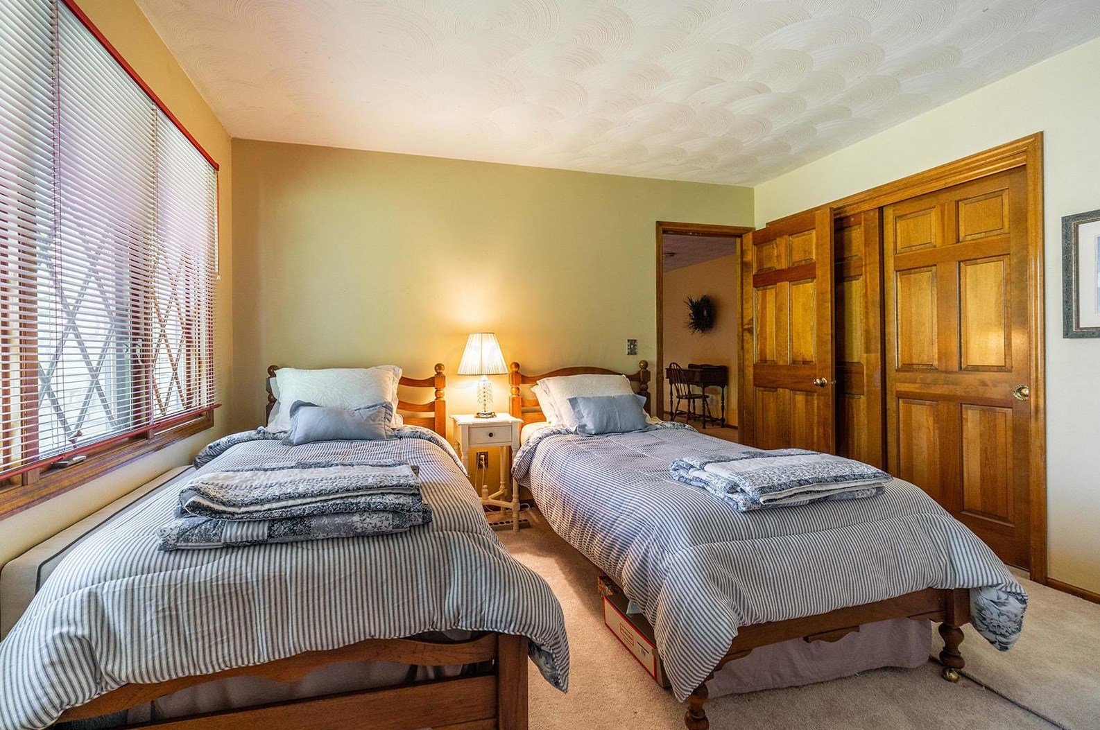 395 Meditation Ln, Columbus OH 43235-1456 exterior