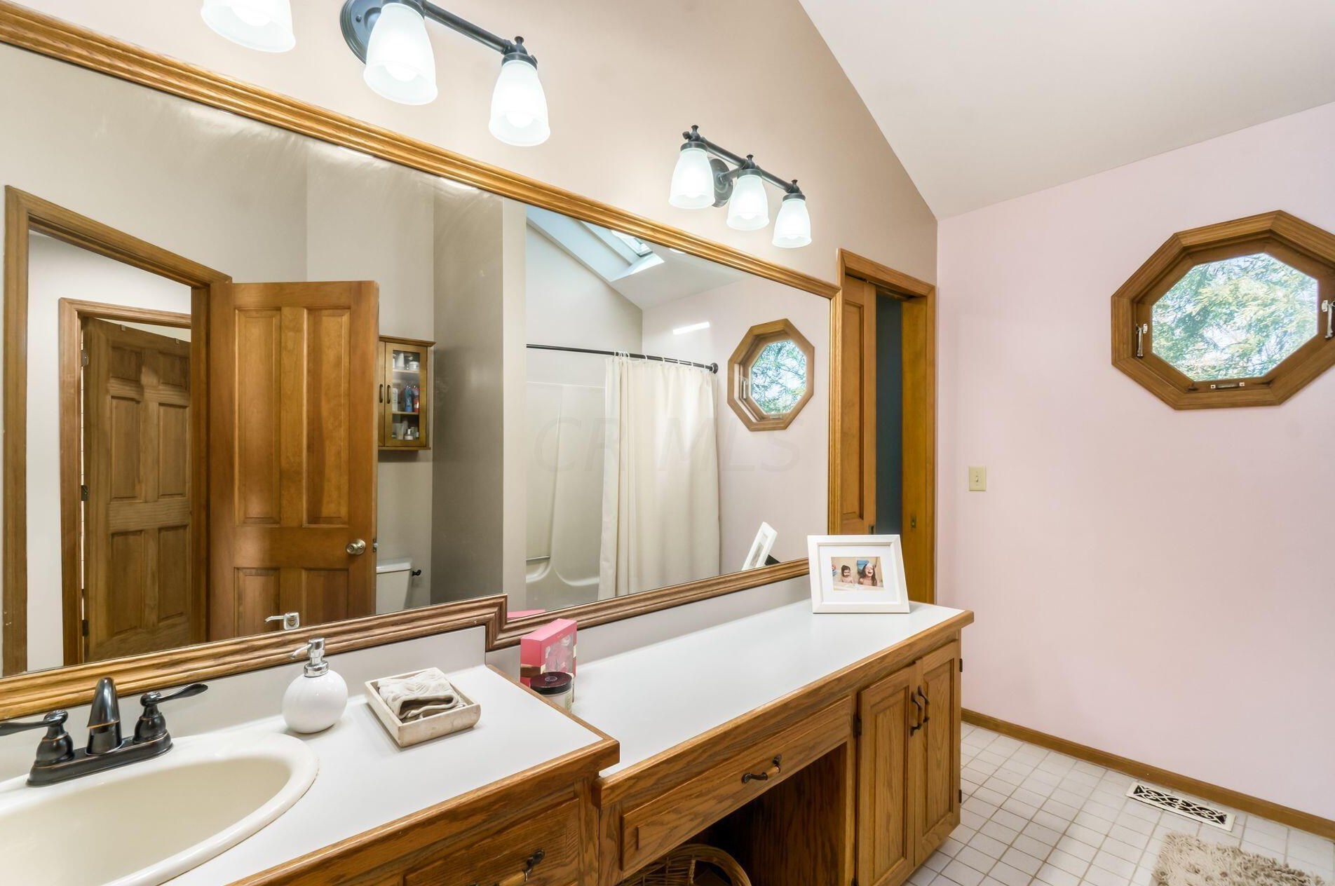 6543 Stemen Rd, Pickerington OH  43147-9497 exterior