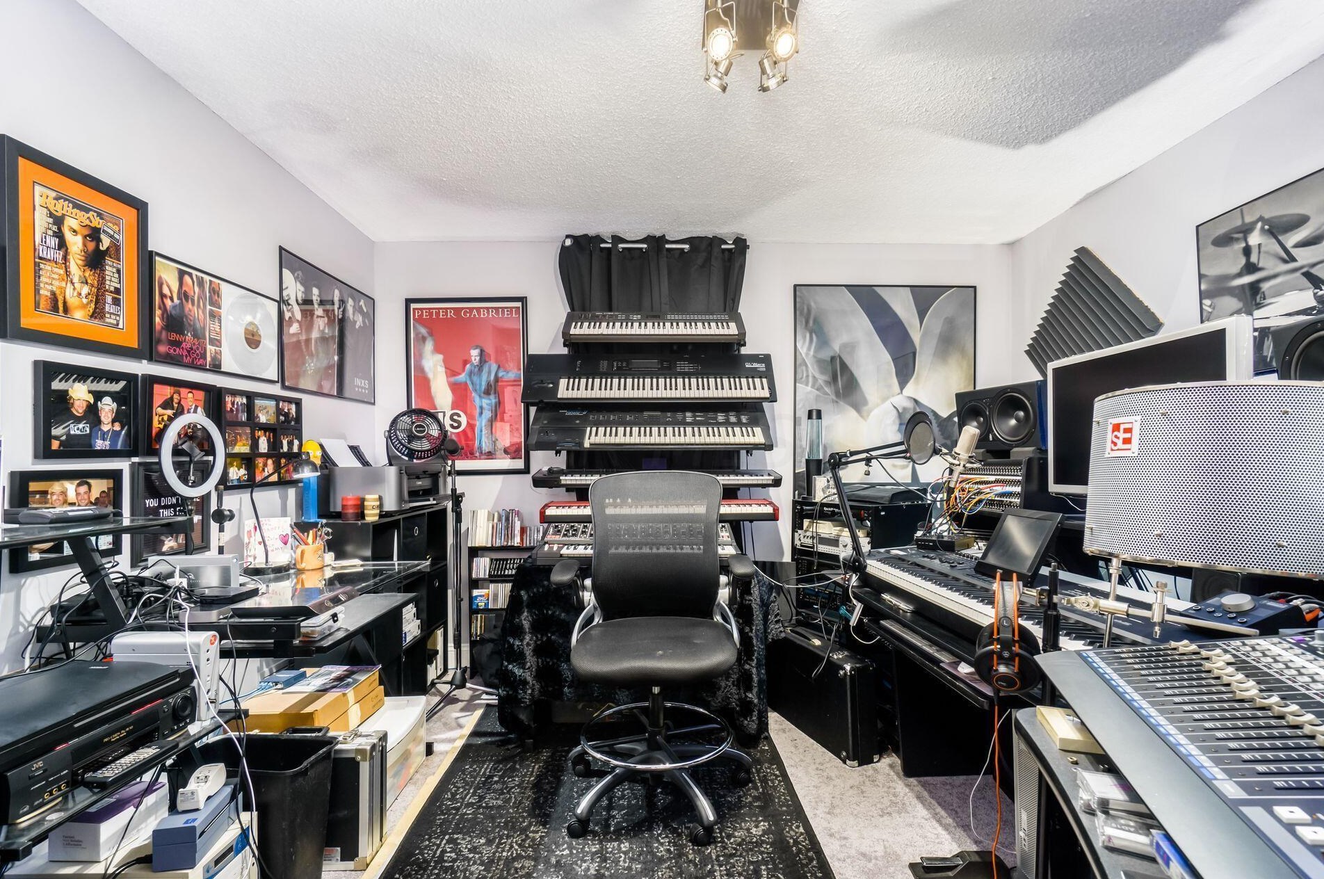 6543 Stemen Rd, Pickerington OH  43147-9497 exterior