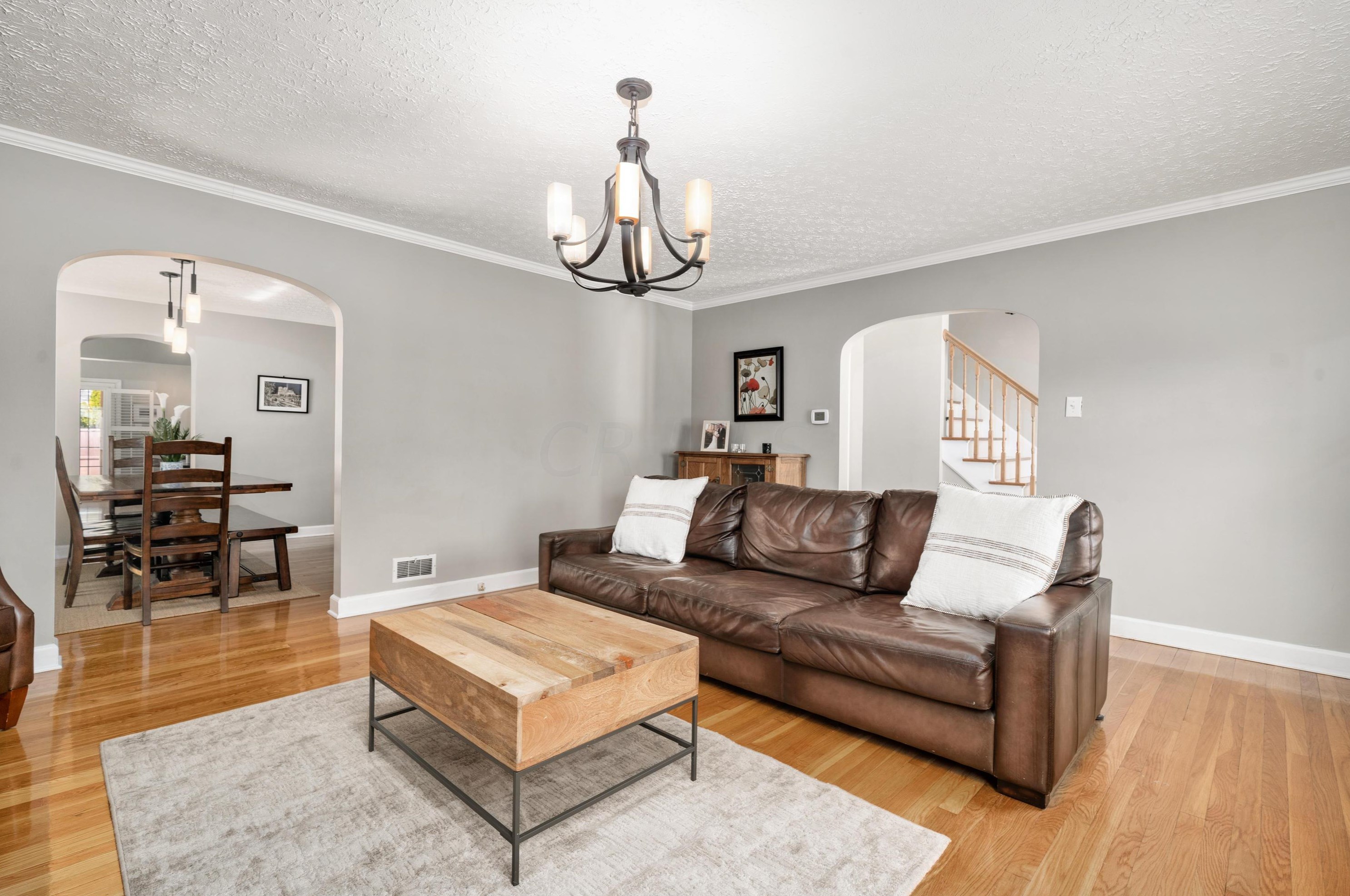 167 Roosevelt Ave, Columbus OH 43209-1558 exterior