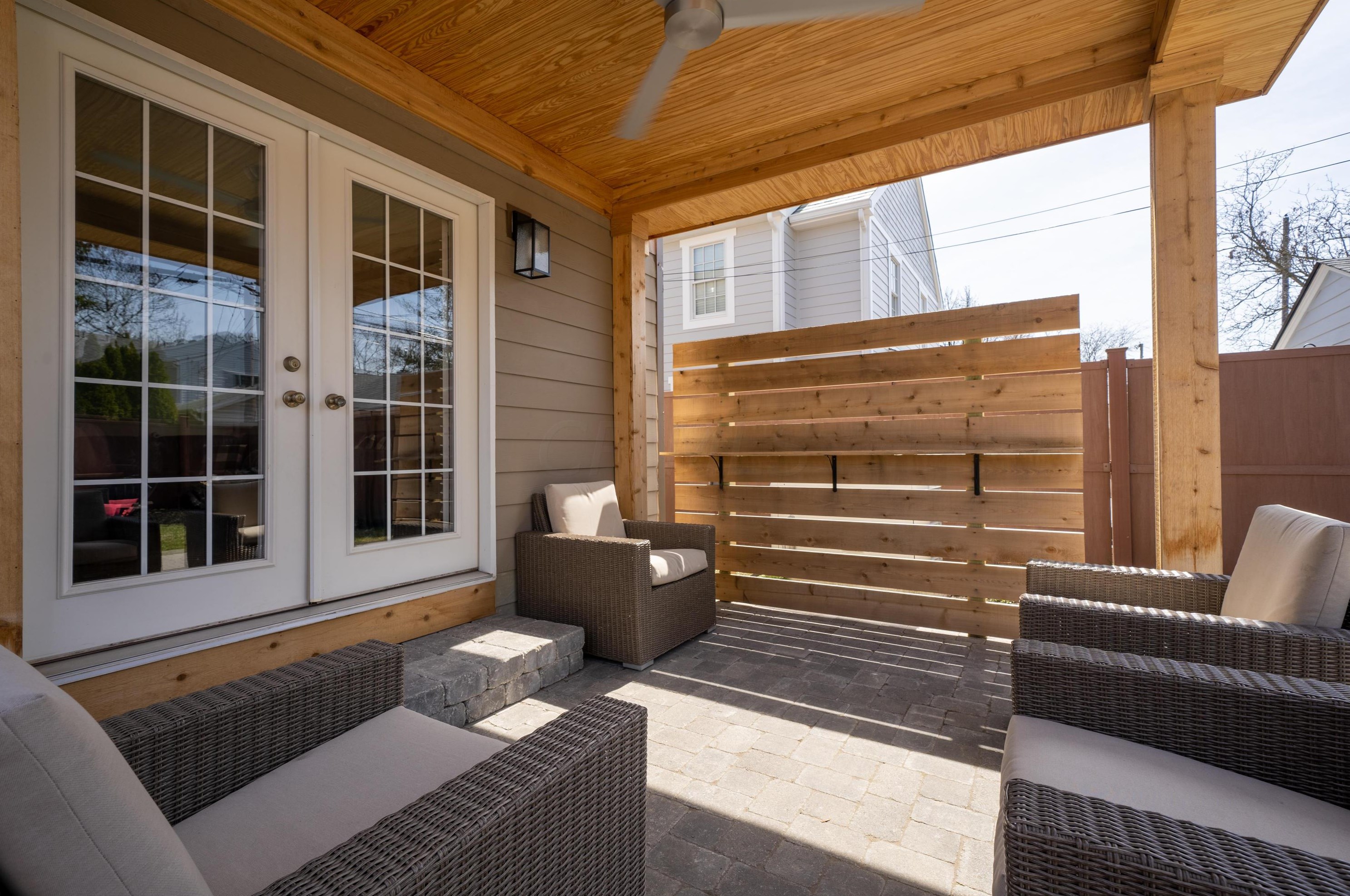 167 Roosevelt Ave, Columbus OH 43209-1558 exterior