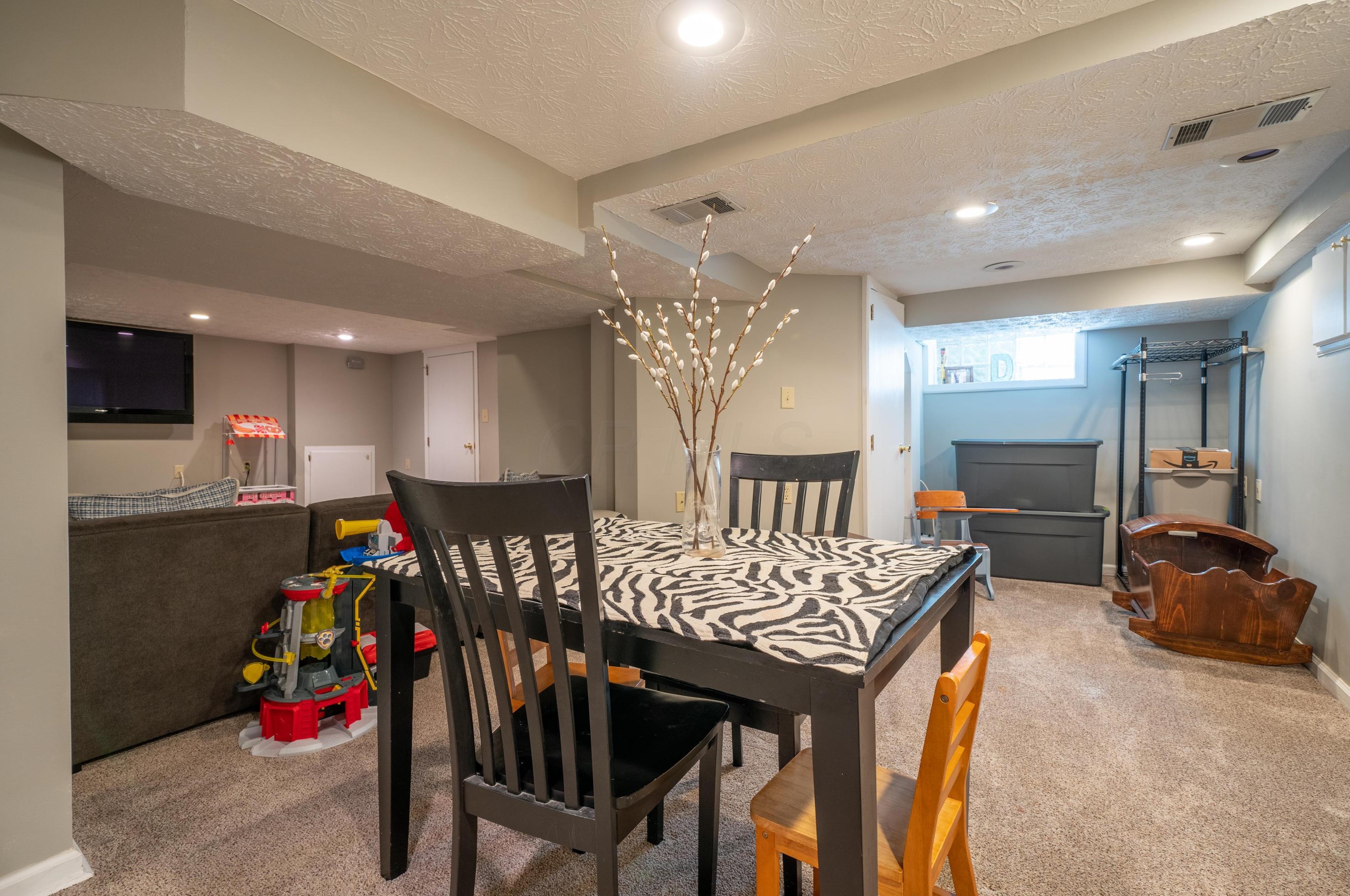 167 Roosevelt Ave, Columbus OH 43209-1558 exterior