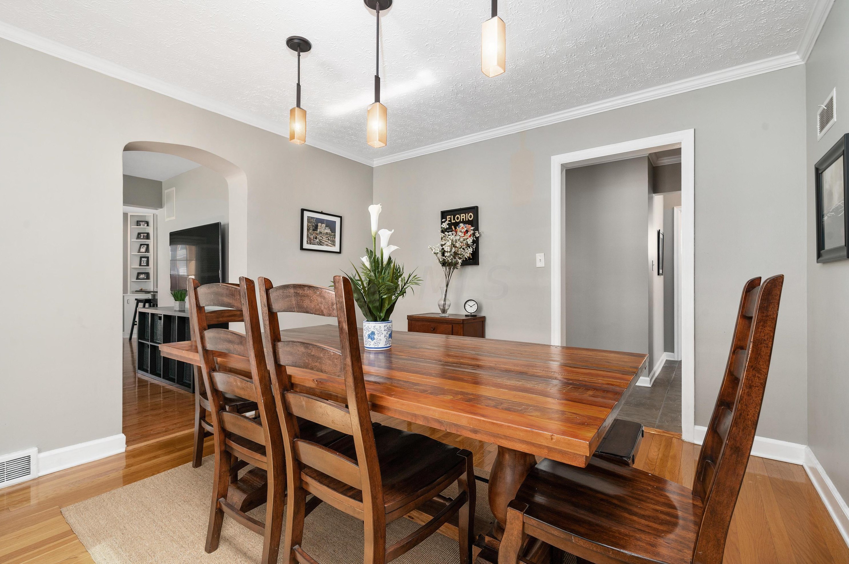 167 Roosevelt Ave, Columbus OH 43209-1558 exterior