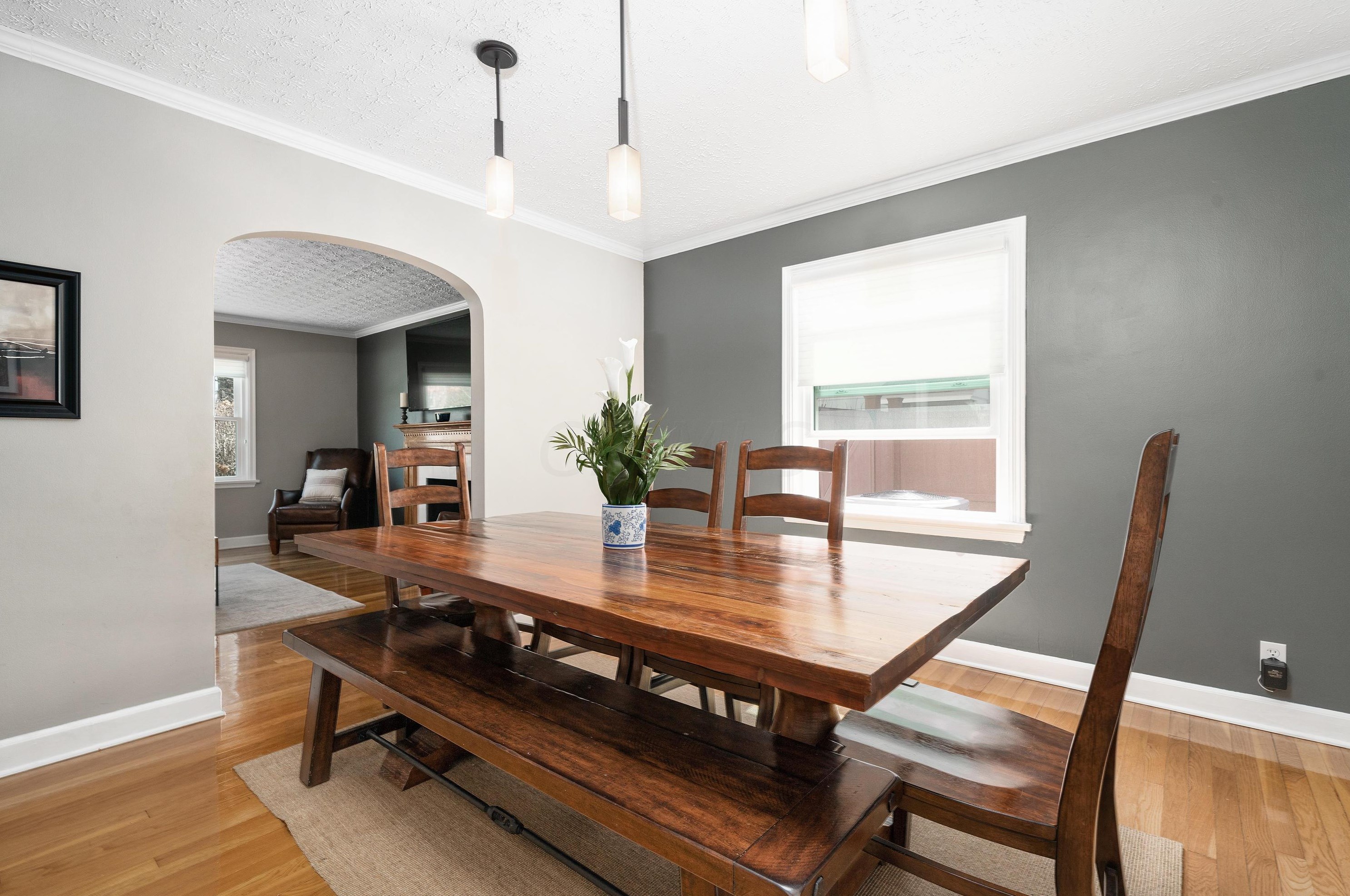 167 Roosevelt Ave, Columbus OH 43209-1558 exterior