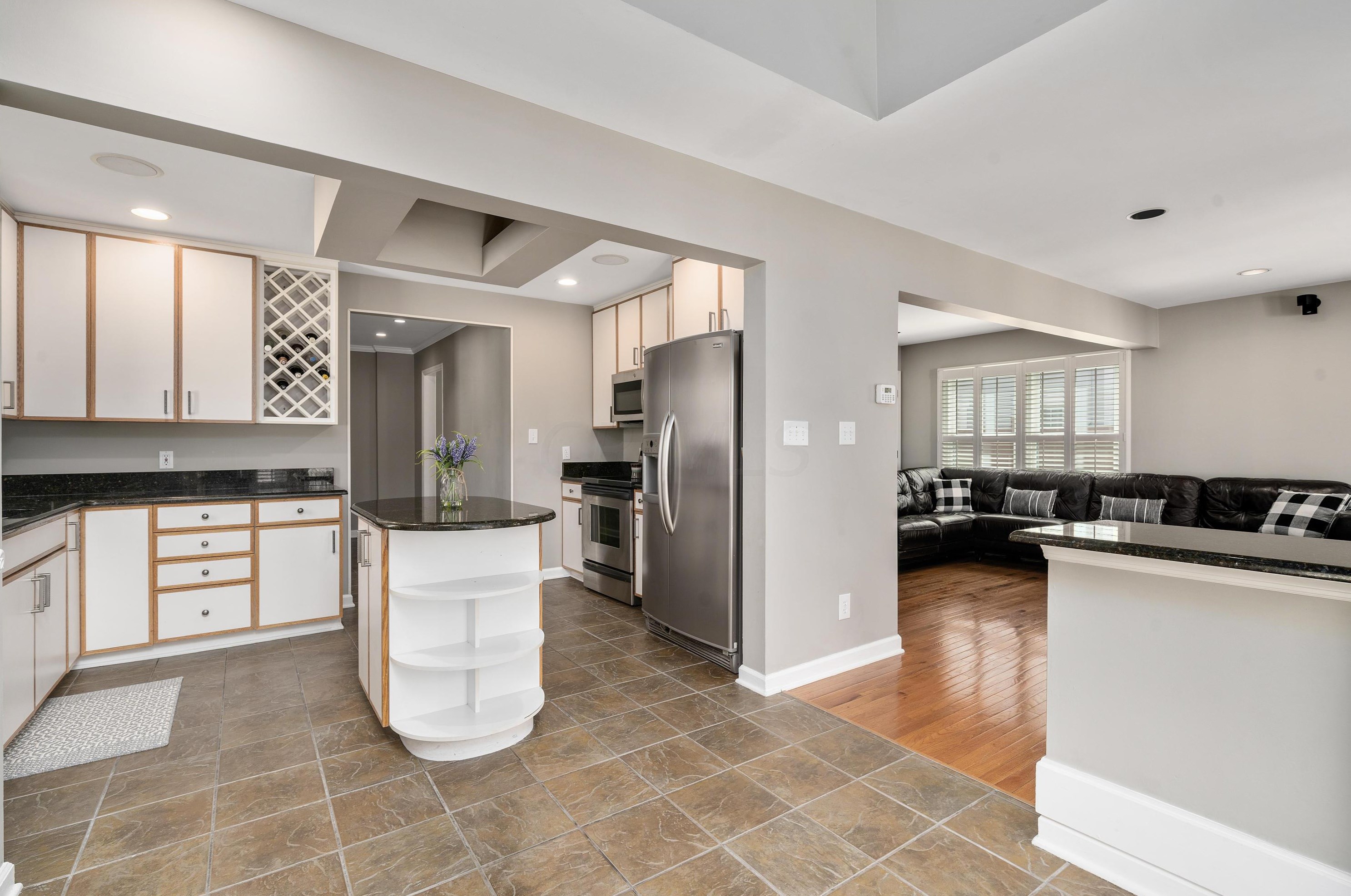 167 Roosevelt Ave, Columbus OH 43209-1558 exterior