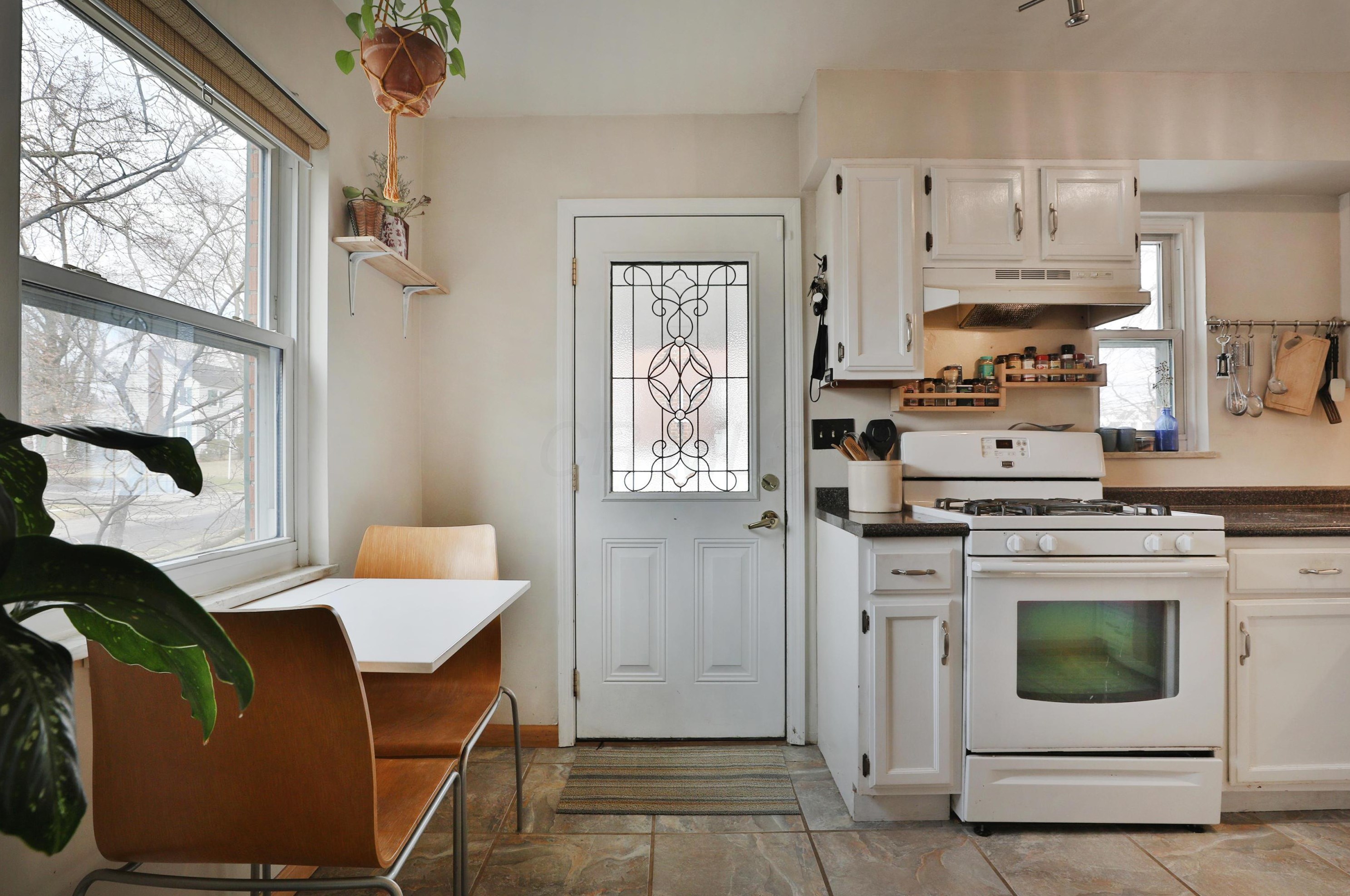 914 Chesterfield Rd, Columbus OH 43209-1511 exterior