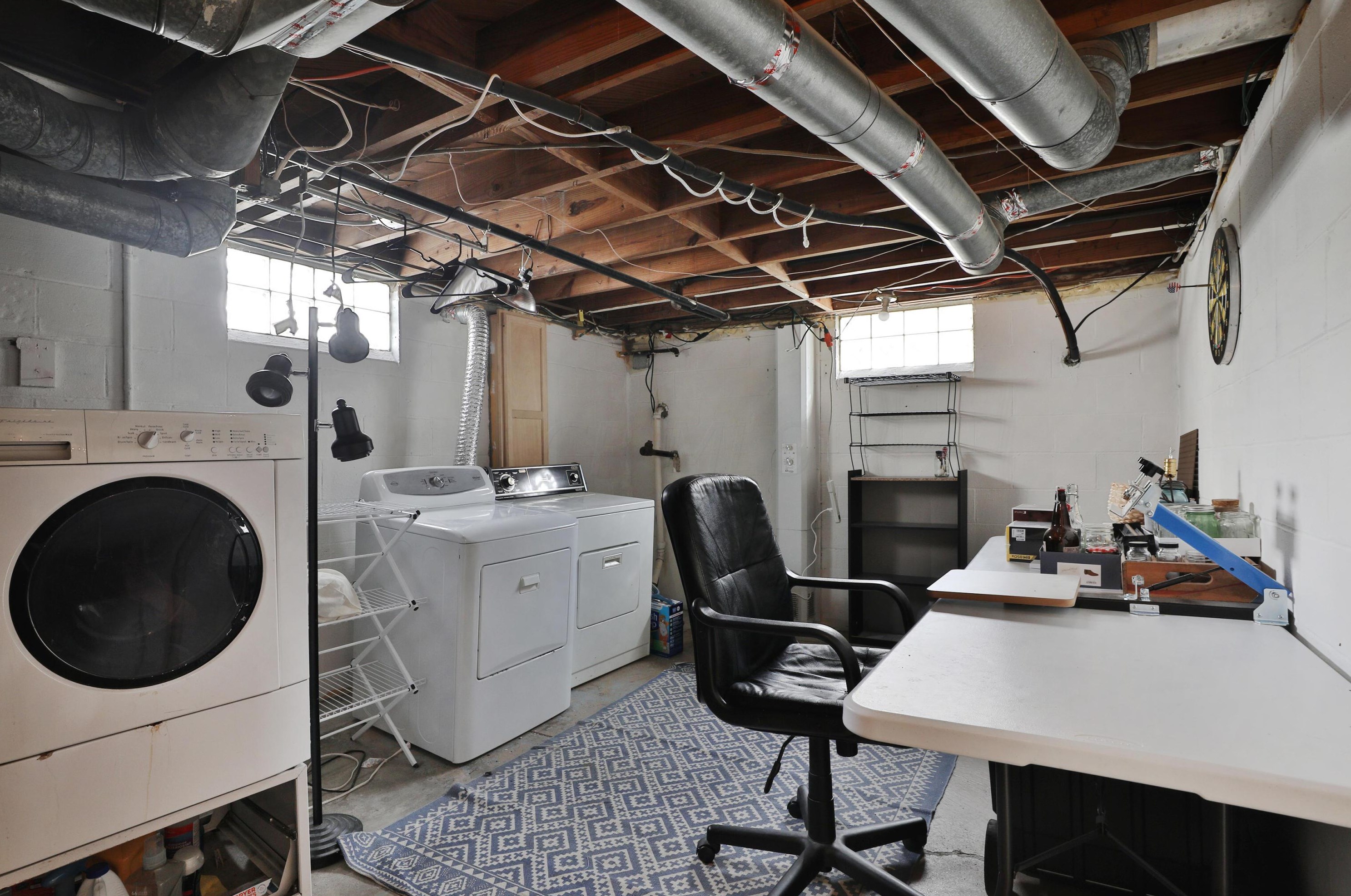 914 Chesterfield Rd, Columbus OH 43209-1511 exterior