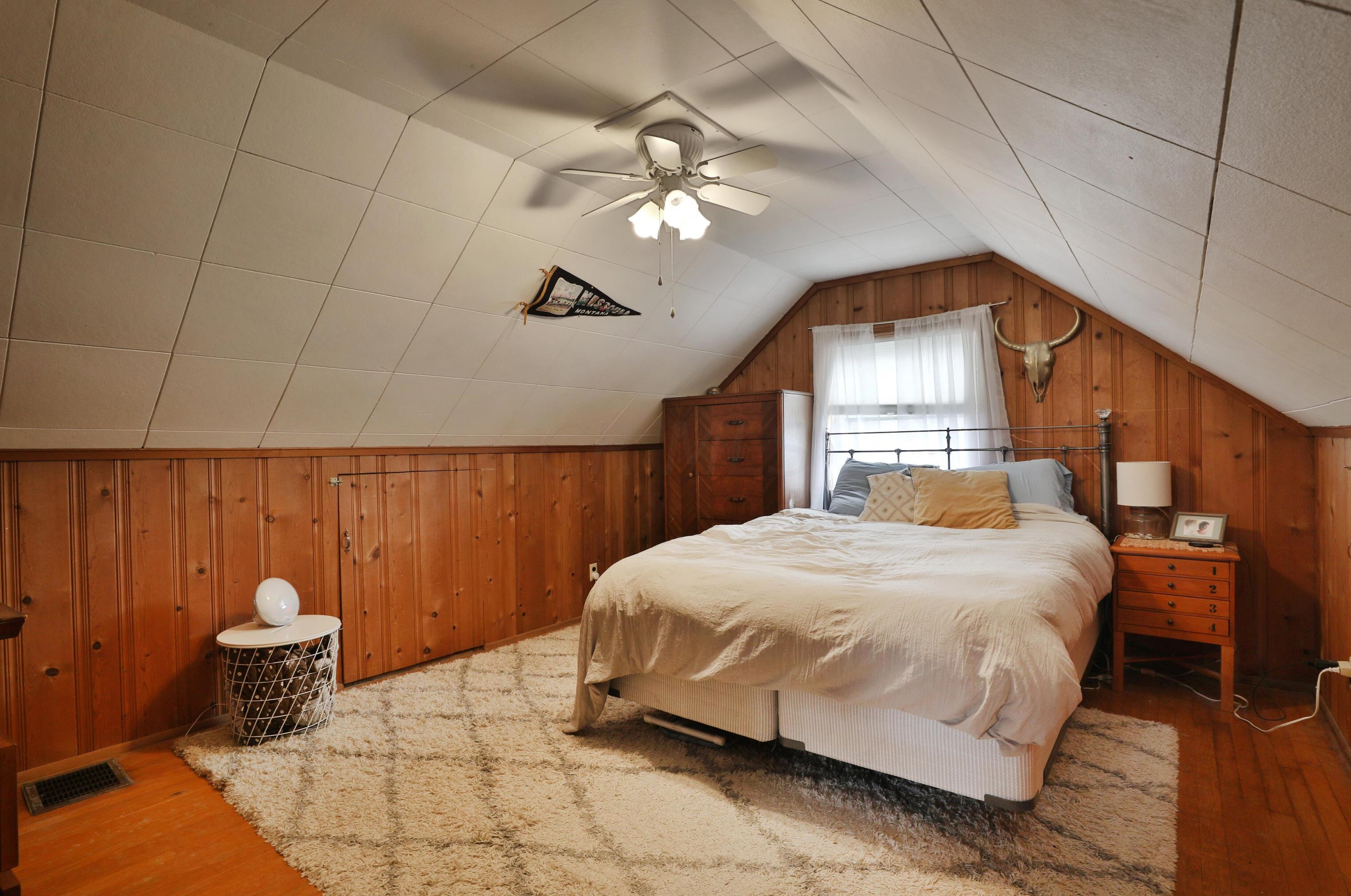 914 Chesterfield Rd, Columbus OH 43209-1511 exterior