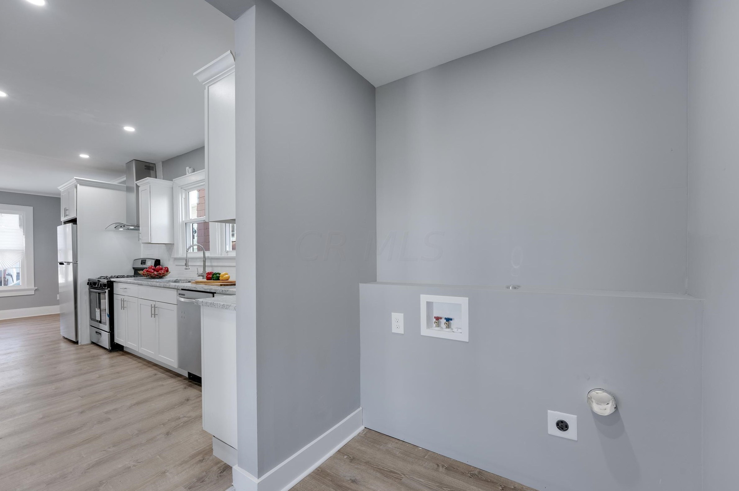 219 Eureka Ave, Columbus OH 43204-3206 exterior