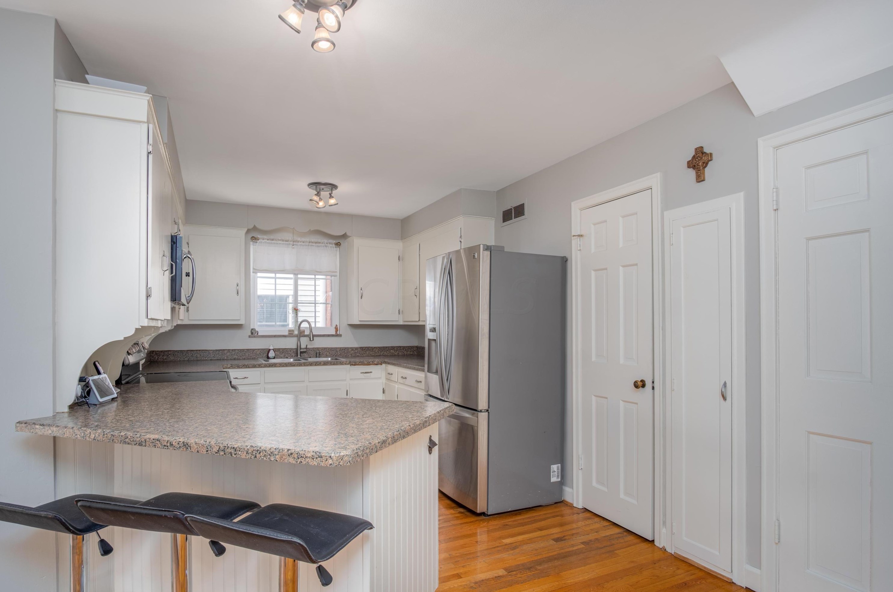 2579 Berwyn Rd, Columbus OH 43221-3205 exterior