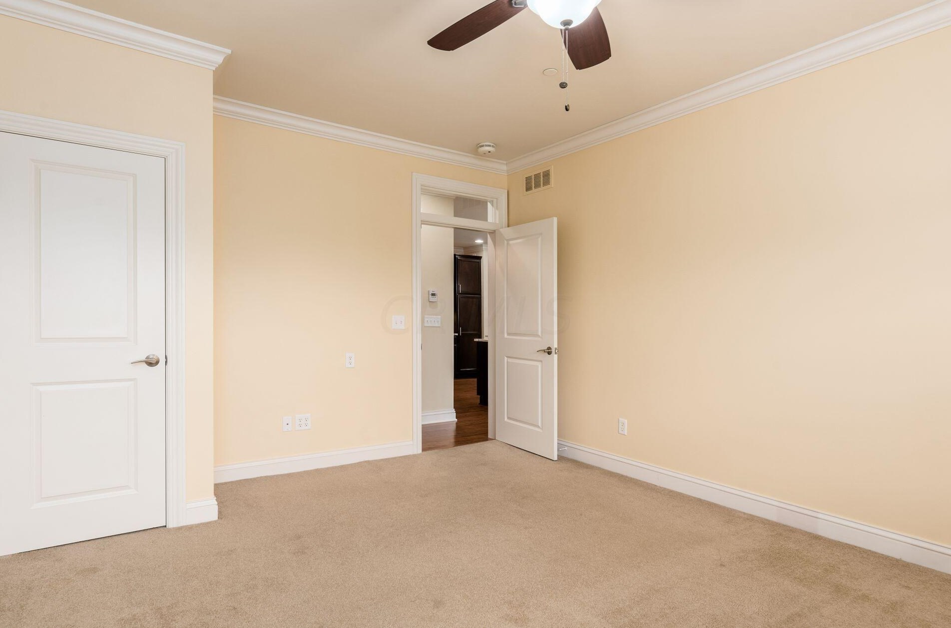 3175 Tremont Rd, Columbus OH 43221-2036 exterior