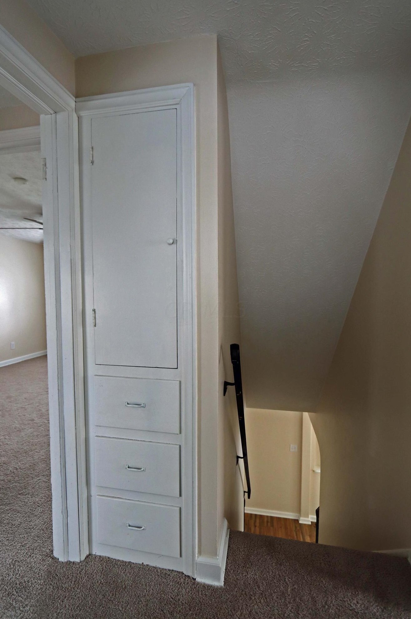 1181 Kelton Ave, Columbus OH 43205-2423 exterior