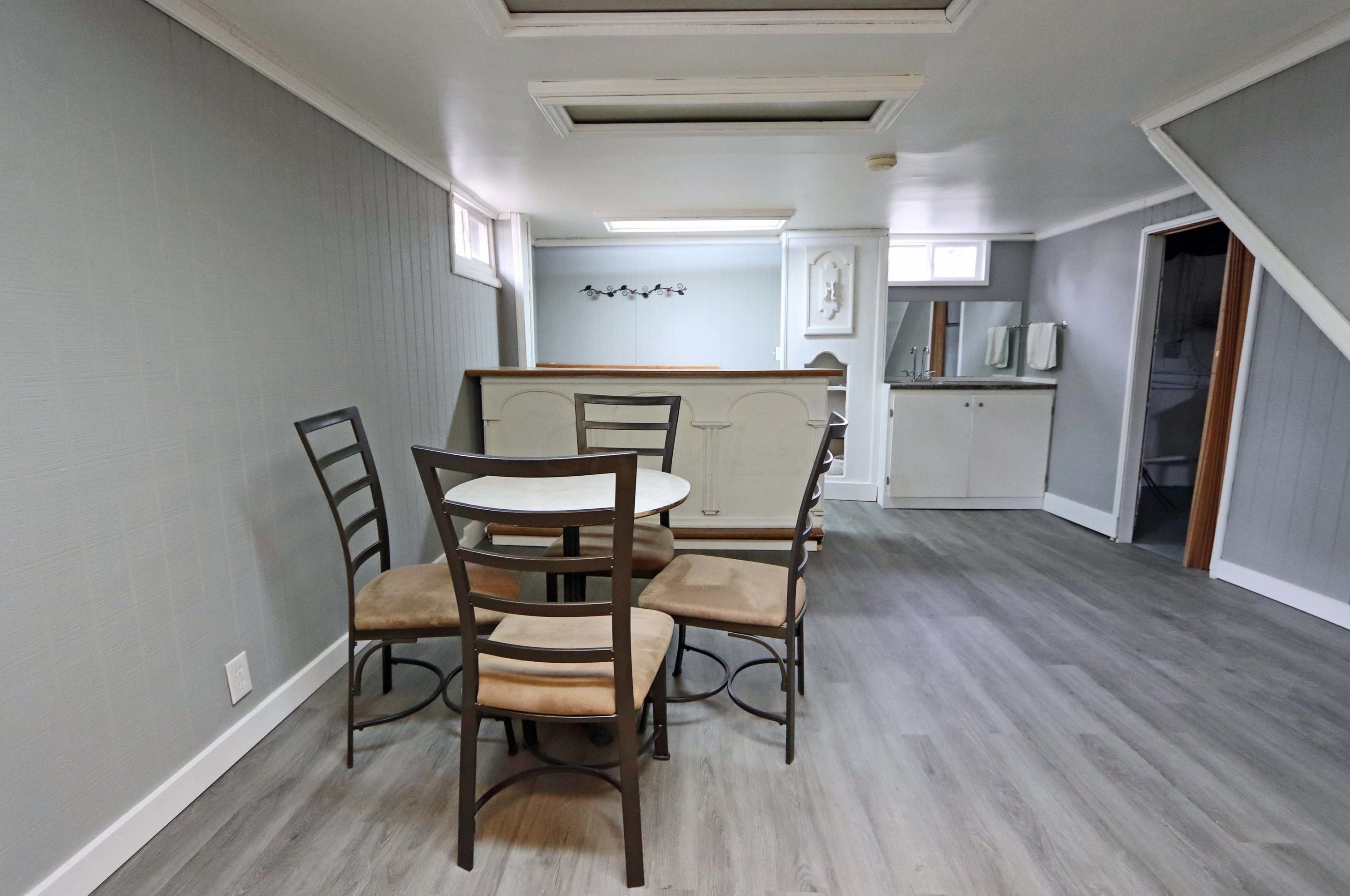 1181 Kelton Ave, Columbus OH 43205-2423 exterior