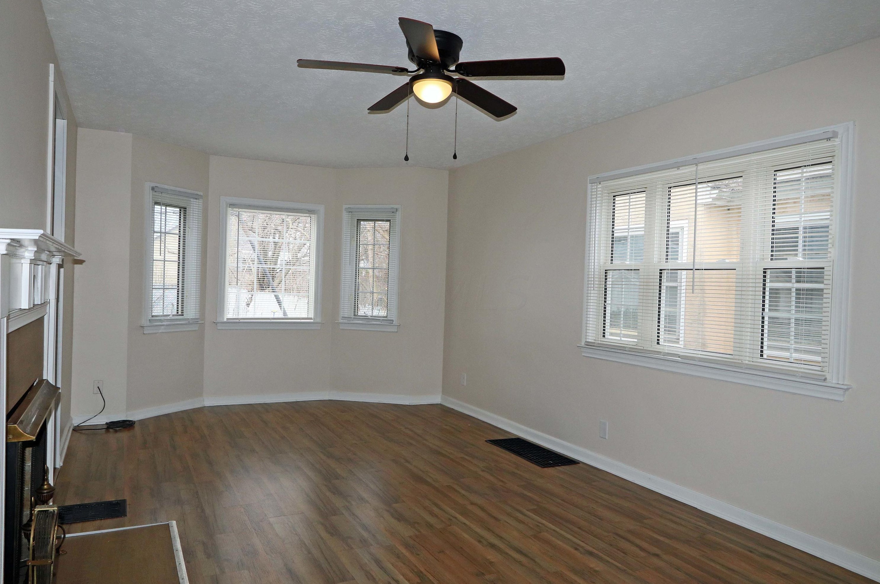 1181 Kelton Ave, Columbus OH 43205-2423 exterior