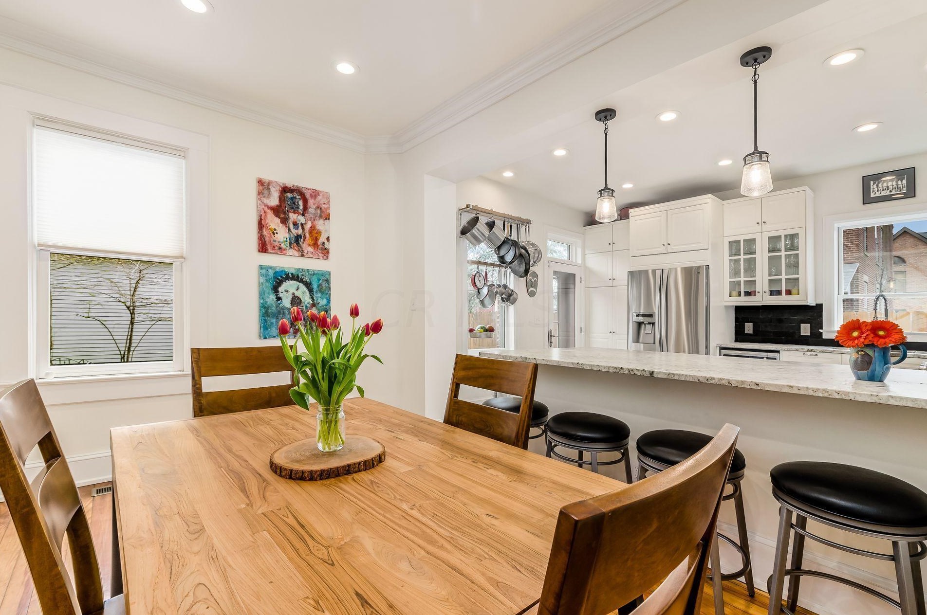 661 Grant Ave, Columbus OH 43215-2146 exterior