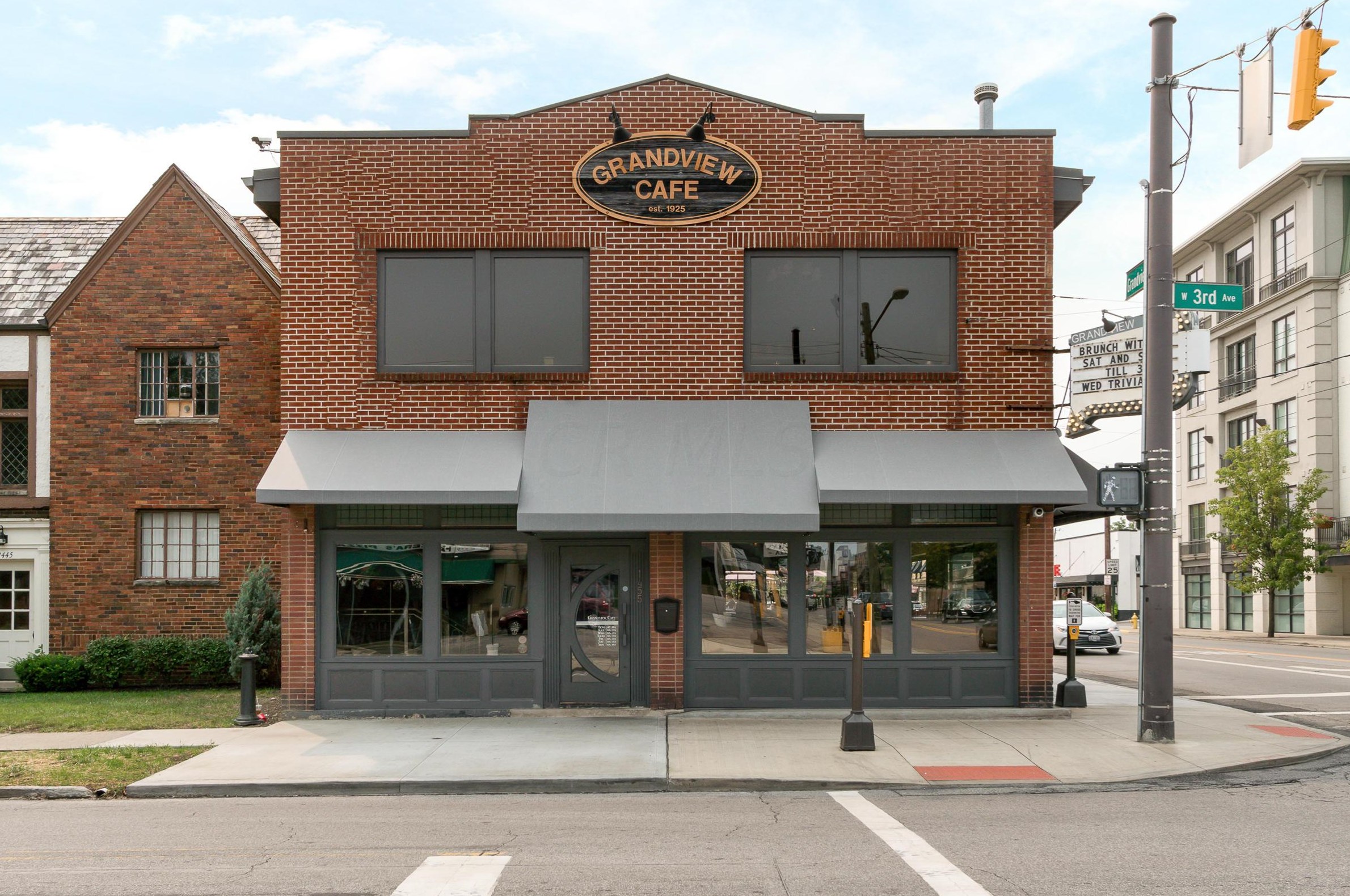 1052 2 Ave, Columbus OH 43201-3761 exterior