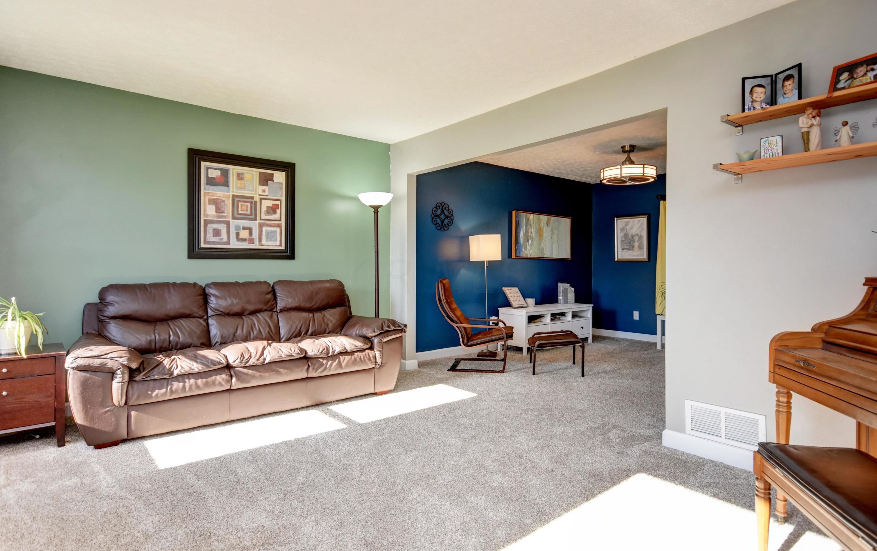 211 Ashley Ct, Columbus OH 43230-6250 exterior